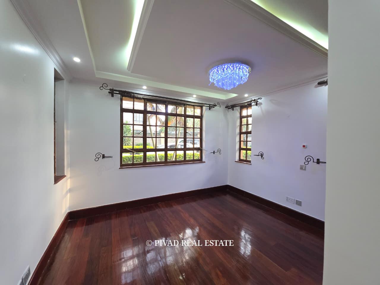 5 Bedroom House Available For Sale in Runda, Eliud Mathu Street