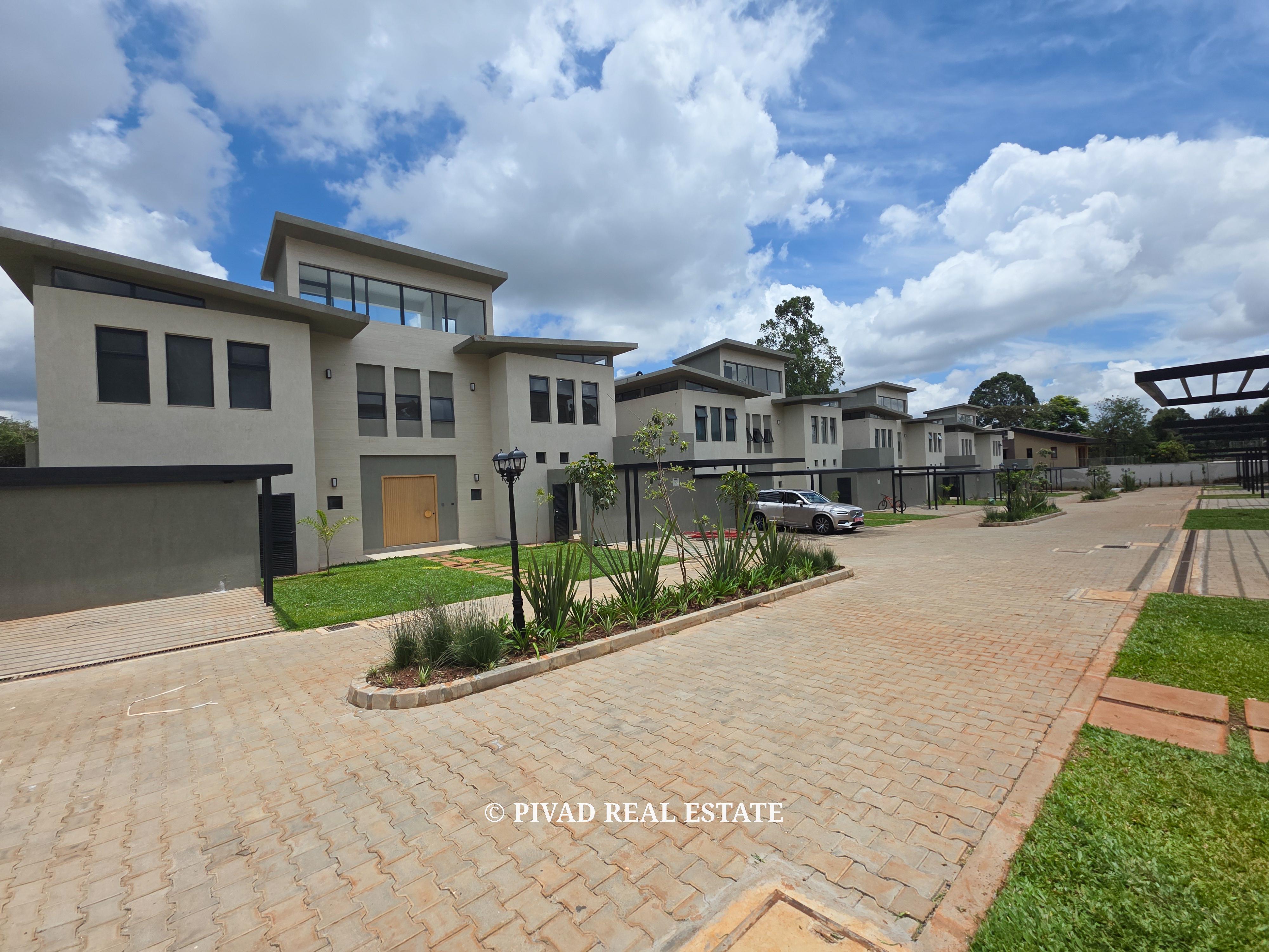 5 Bedroom House Available For Rent in Runda