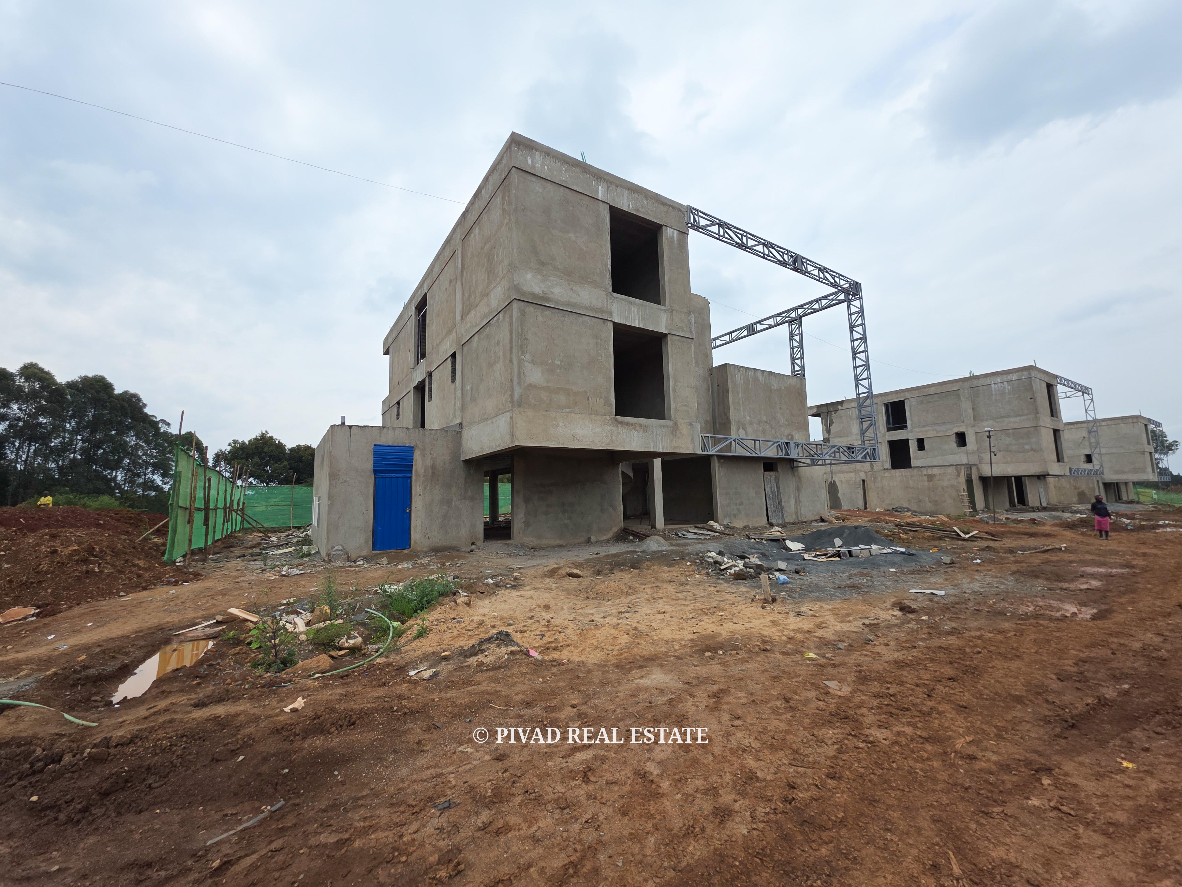 Luxurious 5 Bedroom, All En-suite Plus Dsq villas For sale - Karen