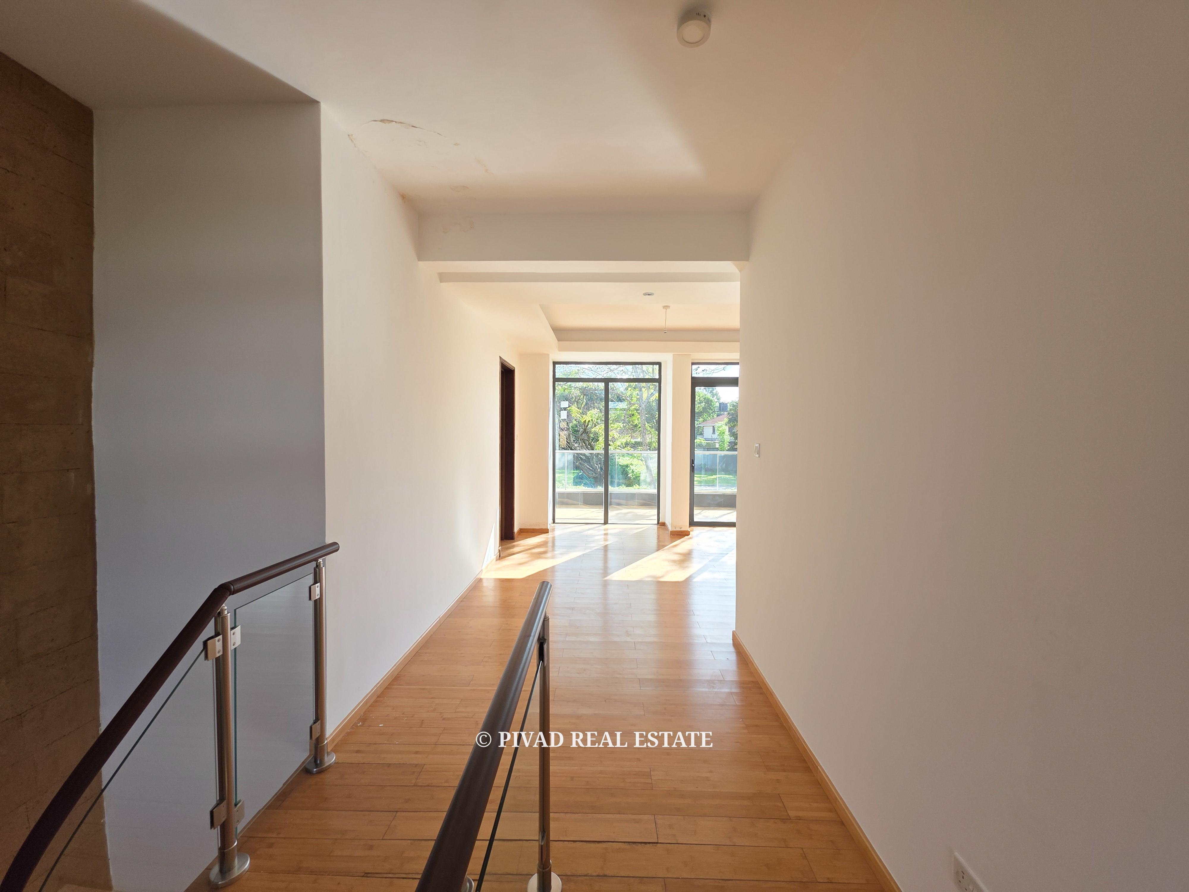 4 Bedroom Townhouse Available For Sale in Garden Estate