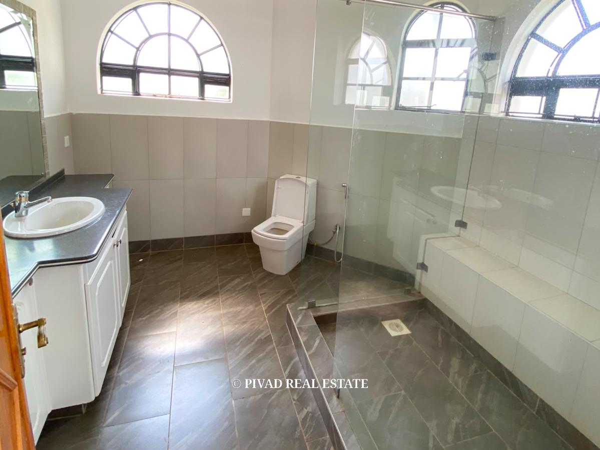 4 Bedroom House For Rent in Nyari Central