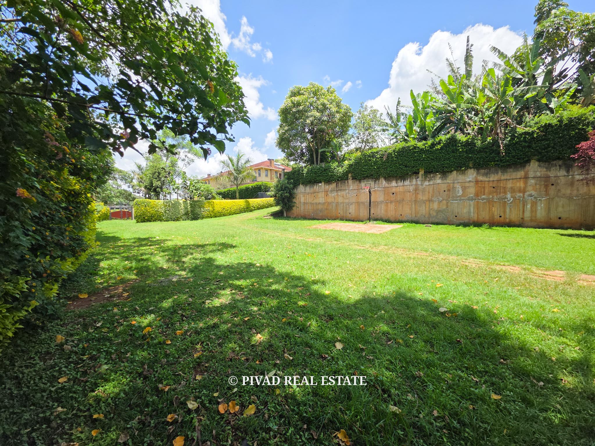 5 Bedroom House Available For Rent in New Kitisuru.