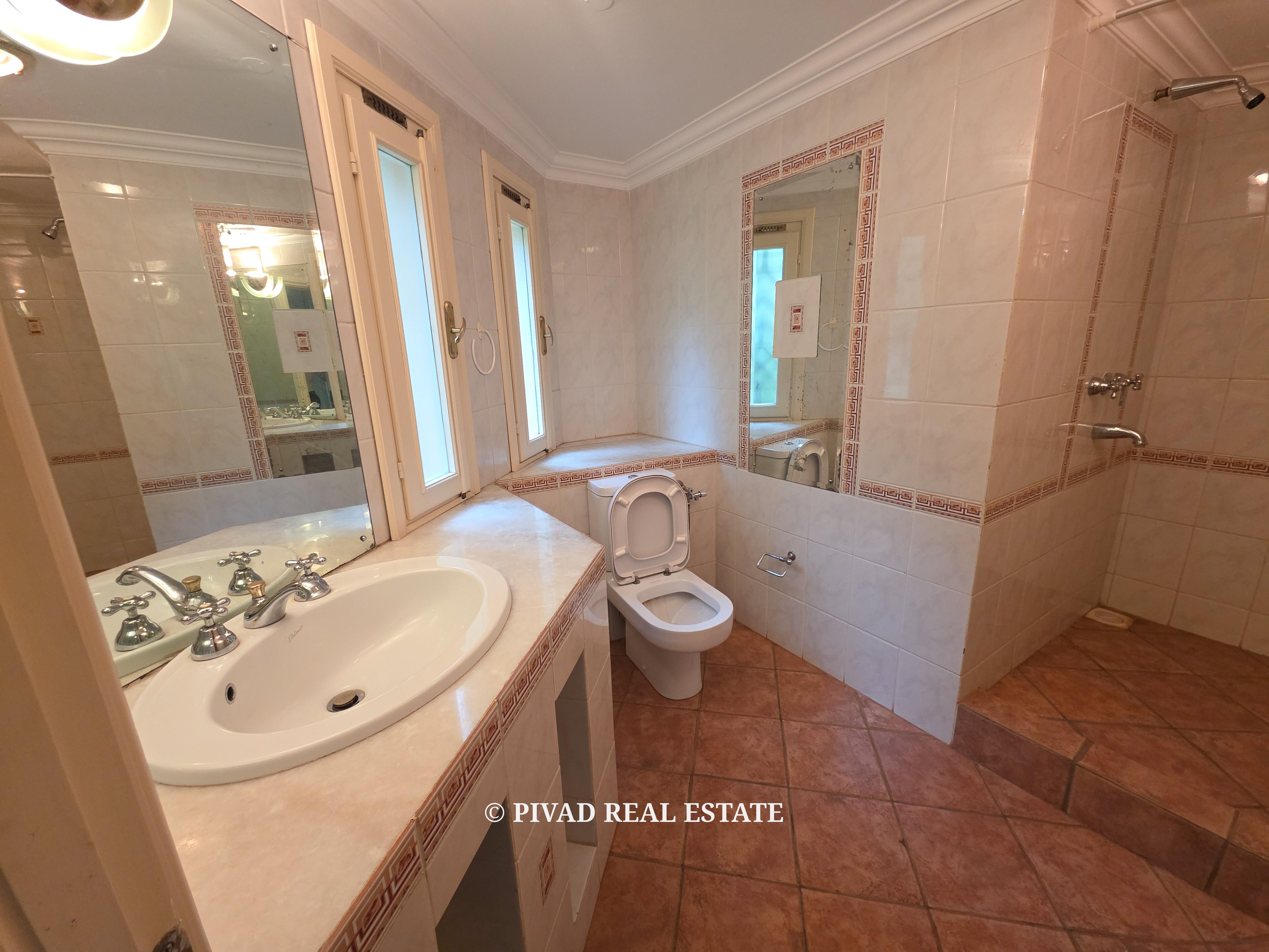 5 Bedroom House Available For Sale - Old Muthaiga