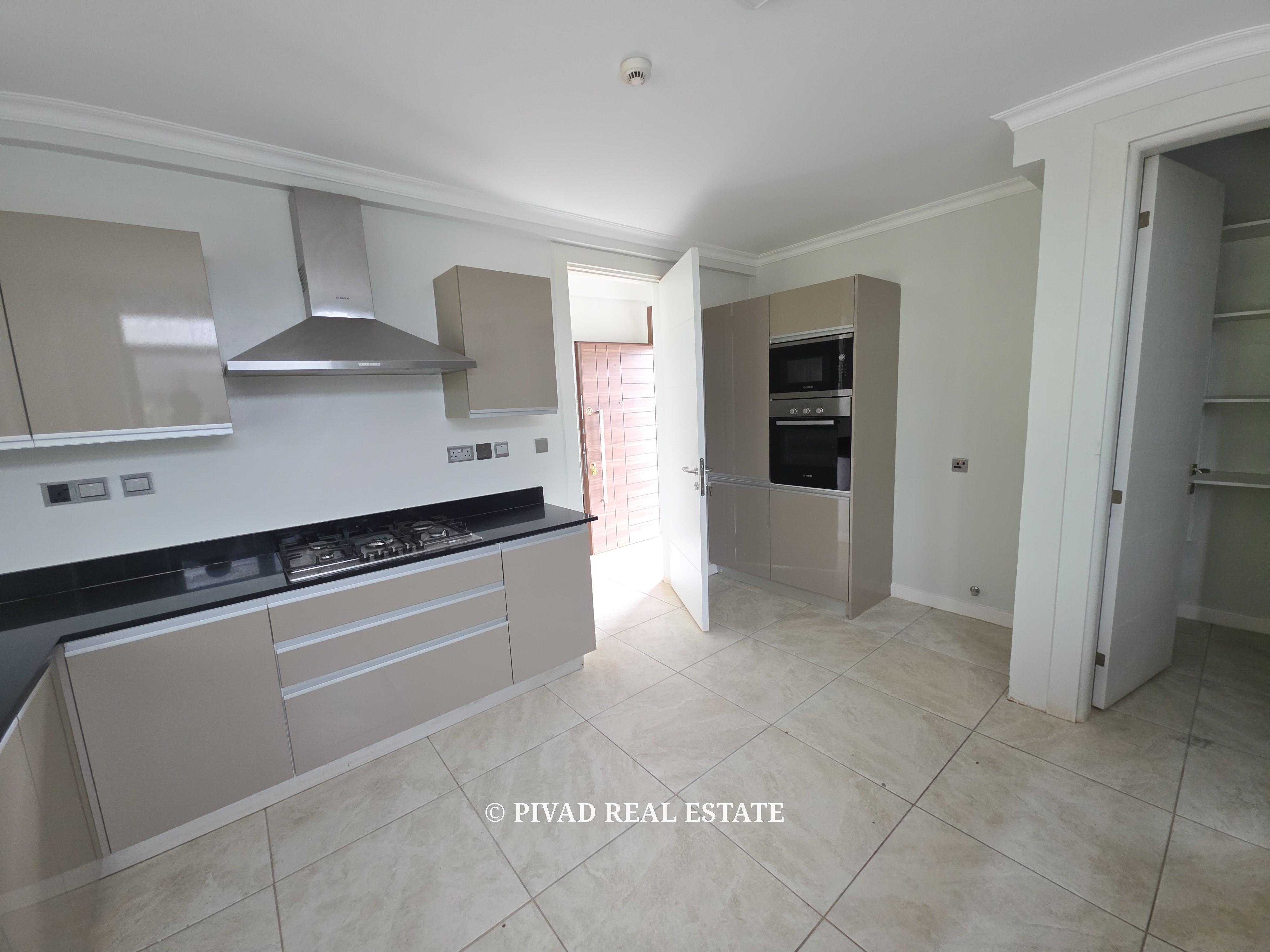 4 Bedroom Villa Available For Resale at Five Star Paradise Estate, Kiambu Road