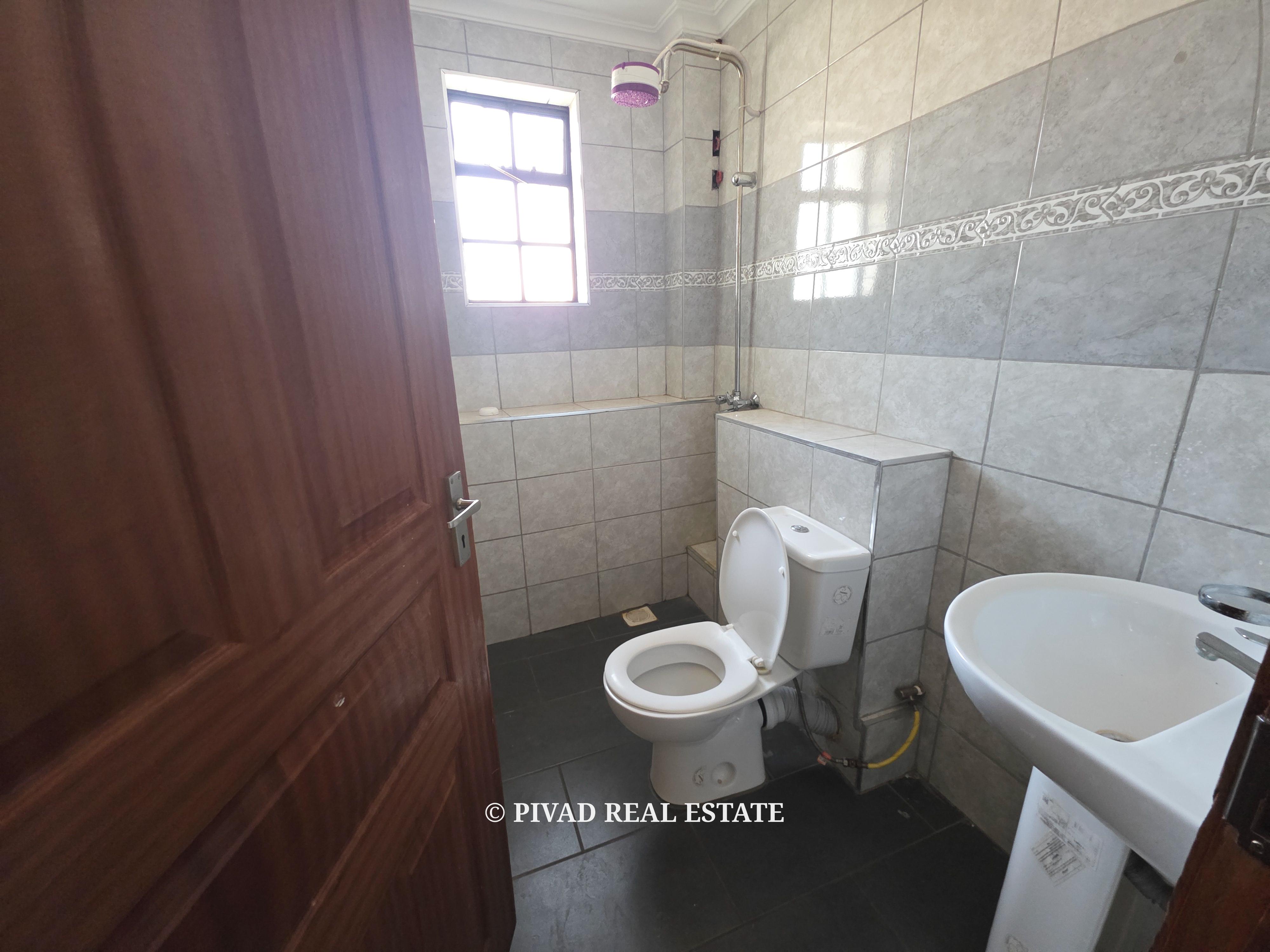 5 Bedroom House For Rent in Garden Estate