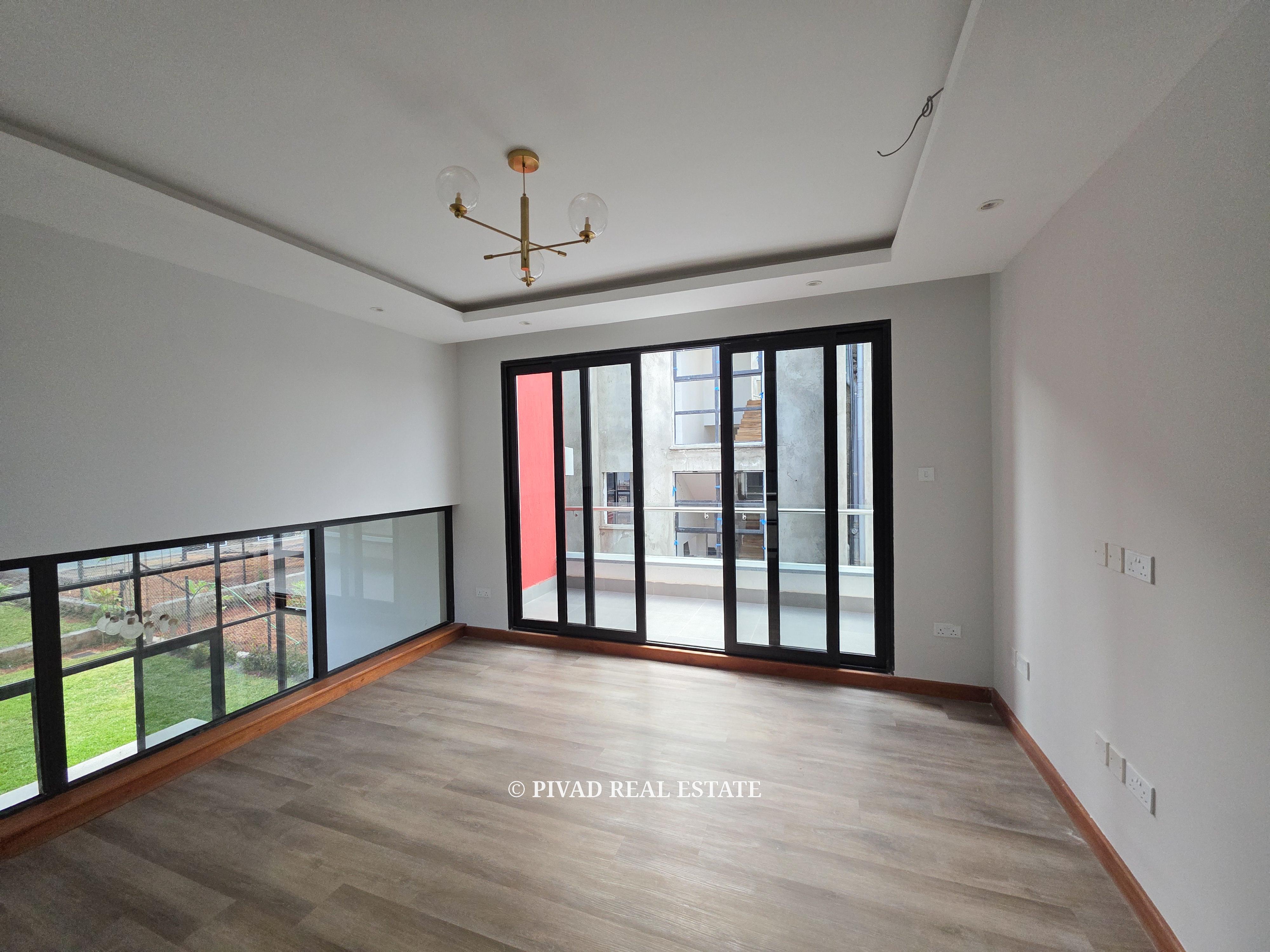 Modern 4 Bedroom Houses available for sale in Membley
