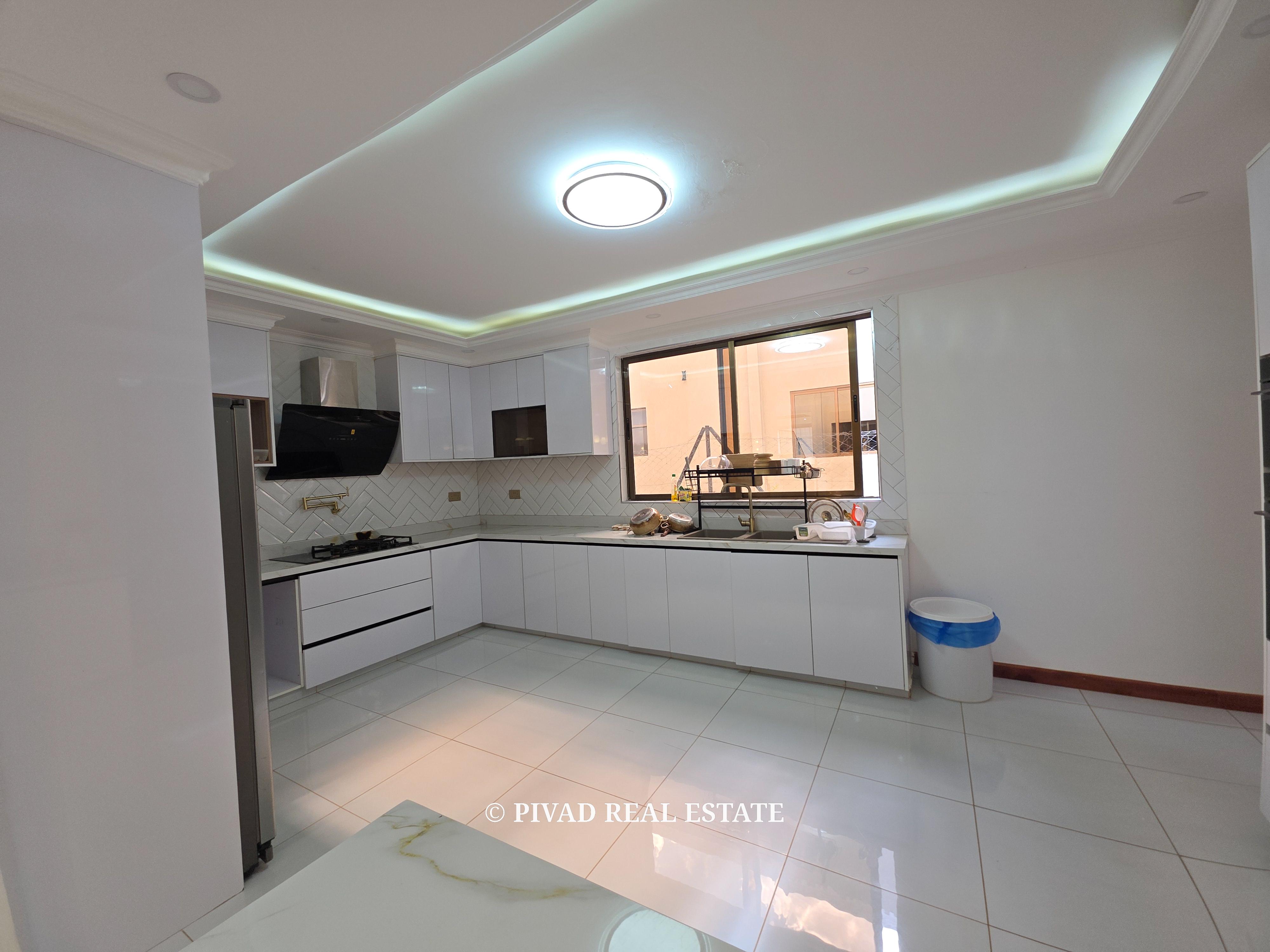 4 Bedroom house available for Sale in Kiambu Road Migaa Golf Estate