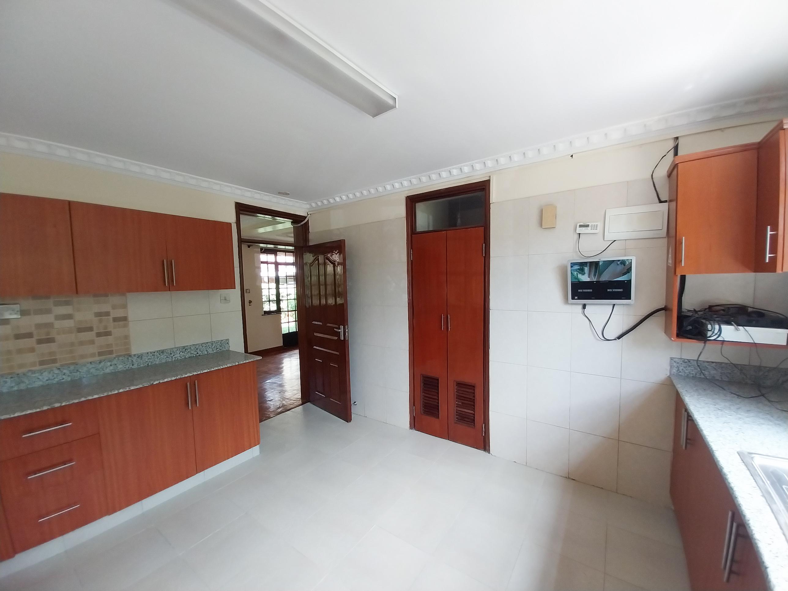 4Bedroom townhouse Available for sale in Fourways Estate, Kiambu Road