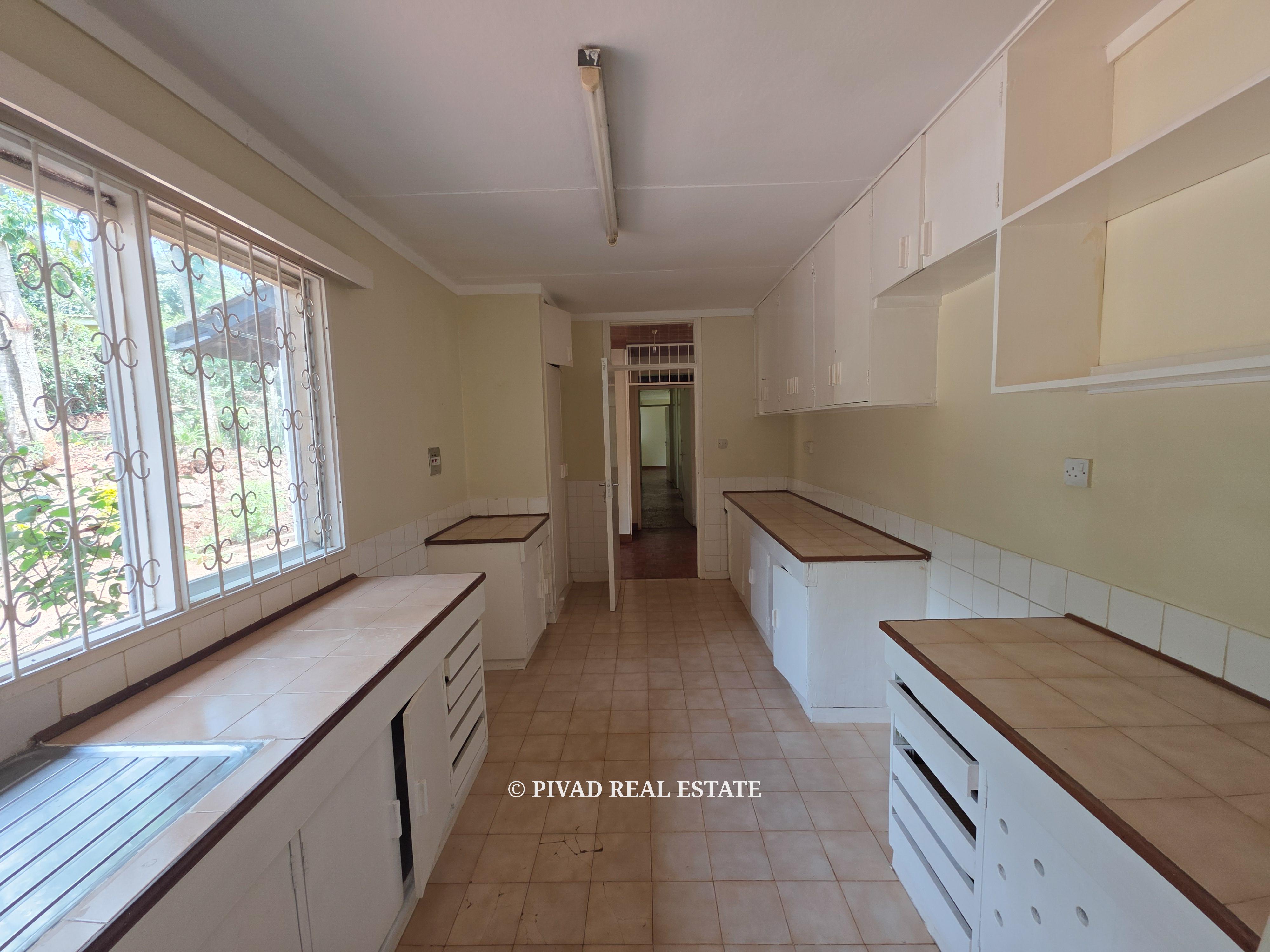4 bedroom House (Bungalow) for Sale in Loresho Crescent