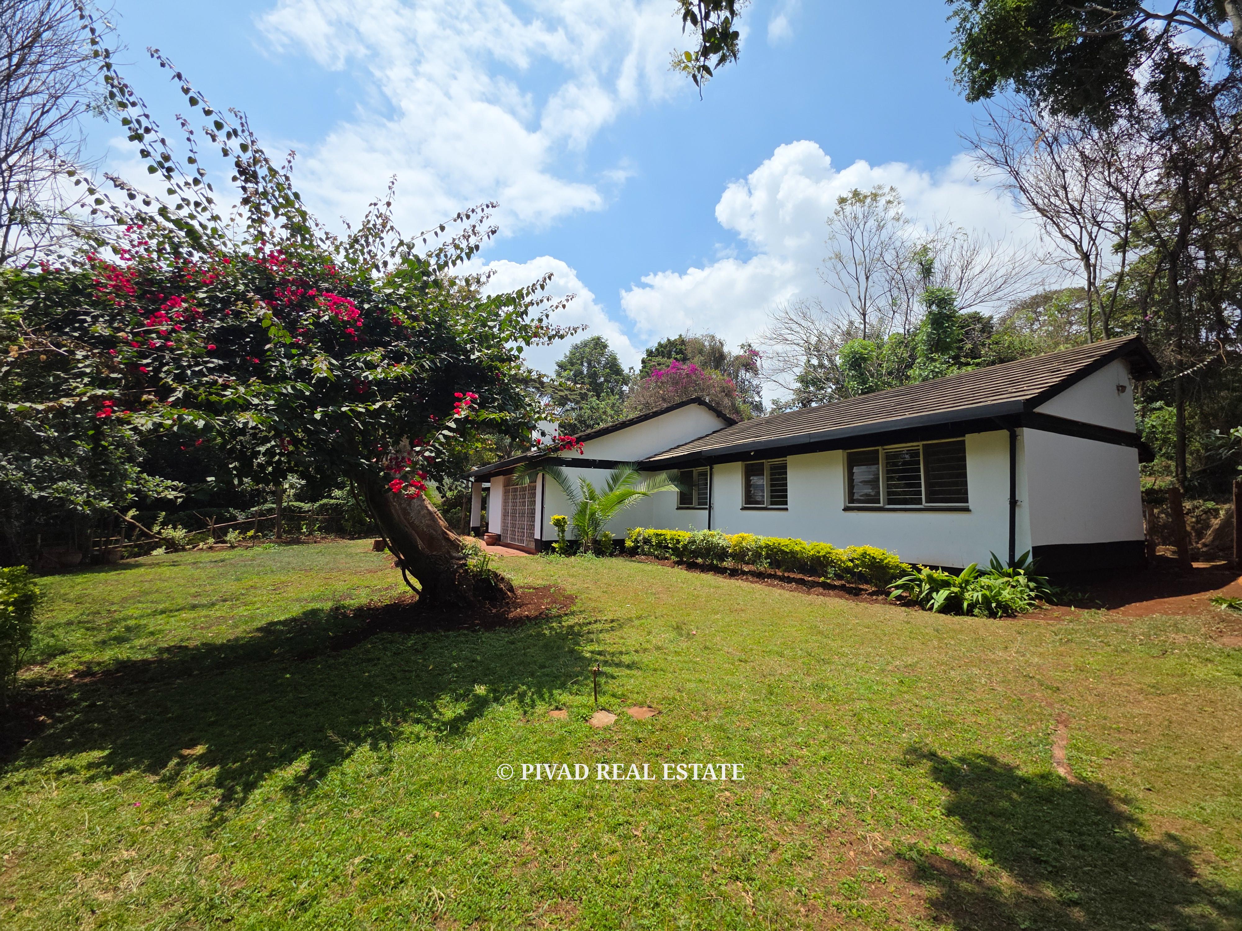 4 bedroom House (Bungalow) for Sale in Loresho Crescent