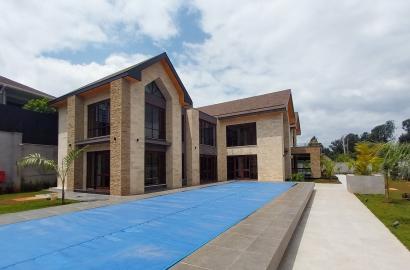 Modern 4 bedroom house Available for sale in Runda
