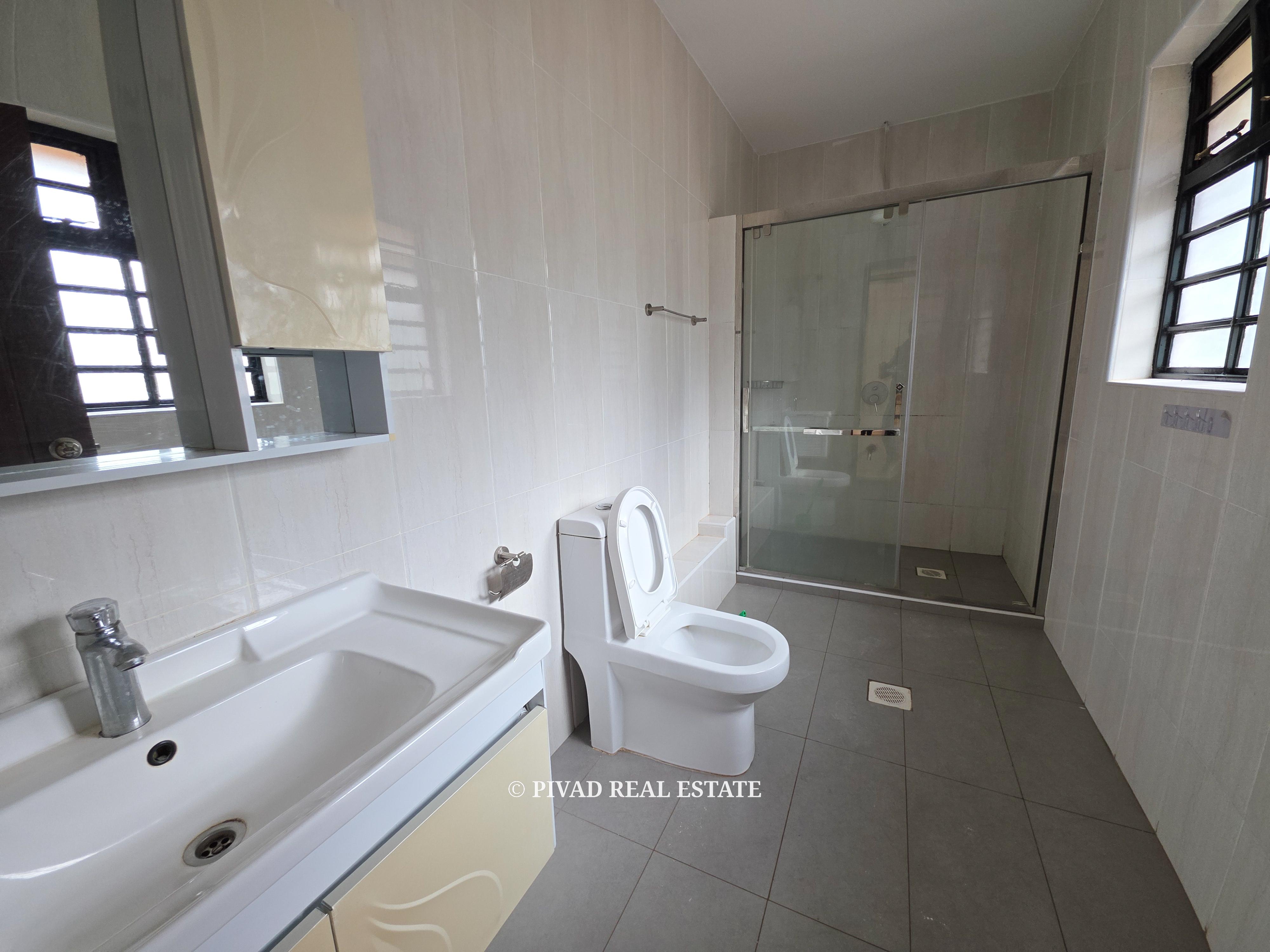 Homely 4 Bedroom house available for Rent in Runda