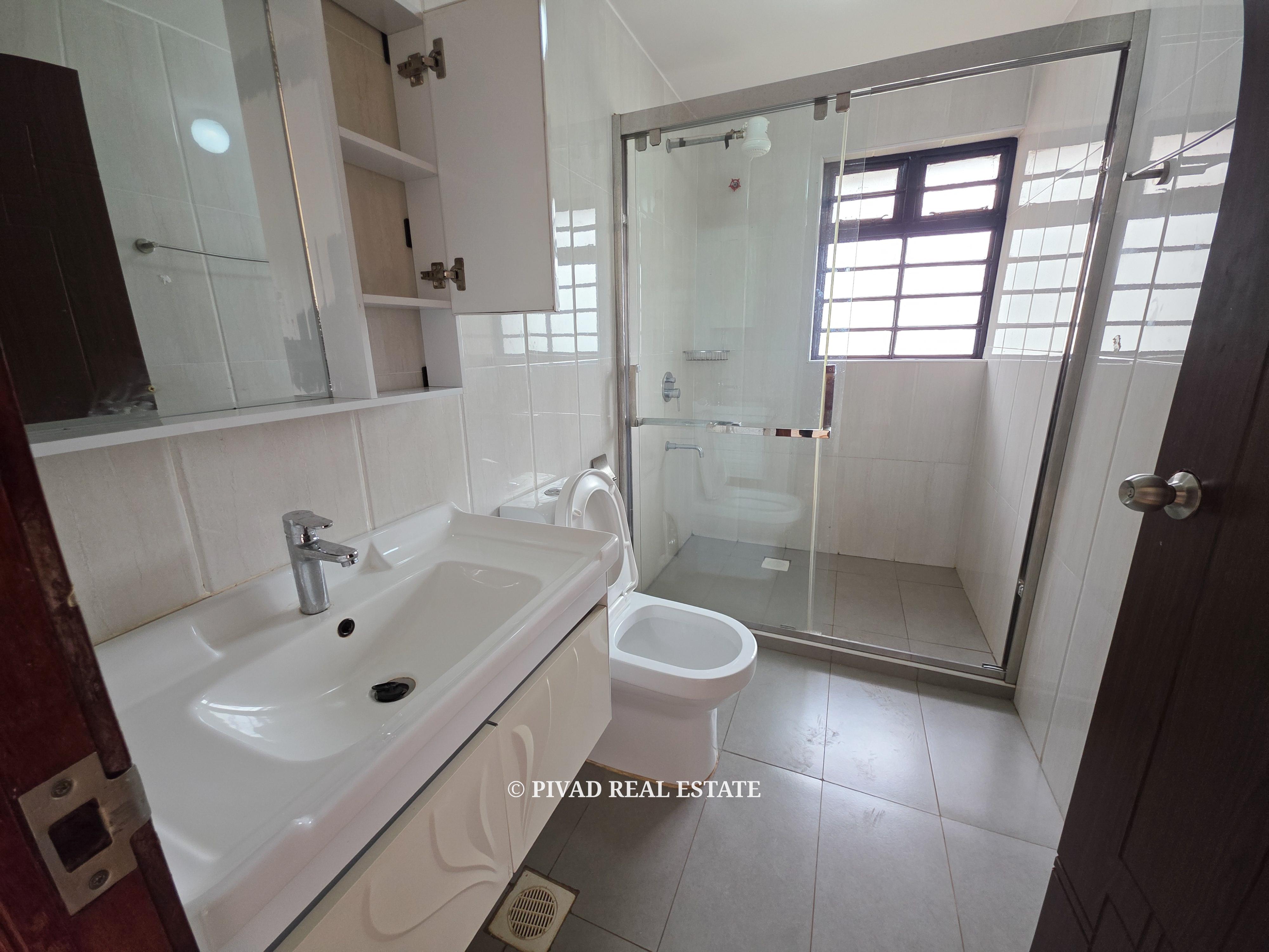 Homely 4 Bedroom house available for Rent in Runda