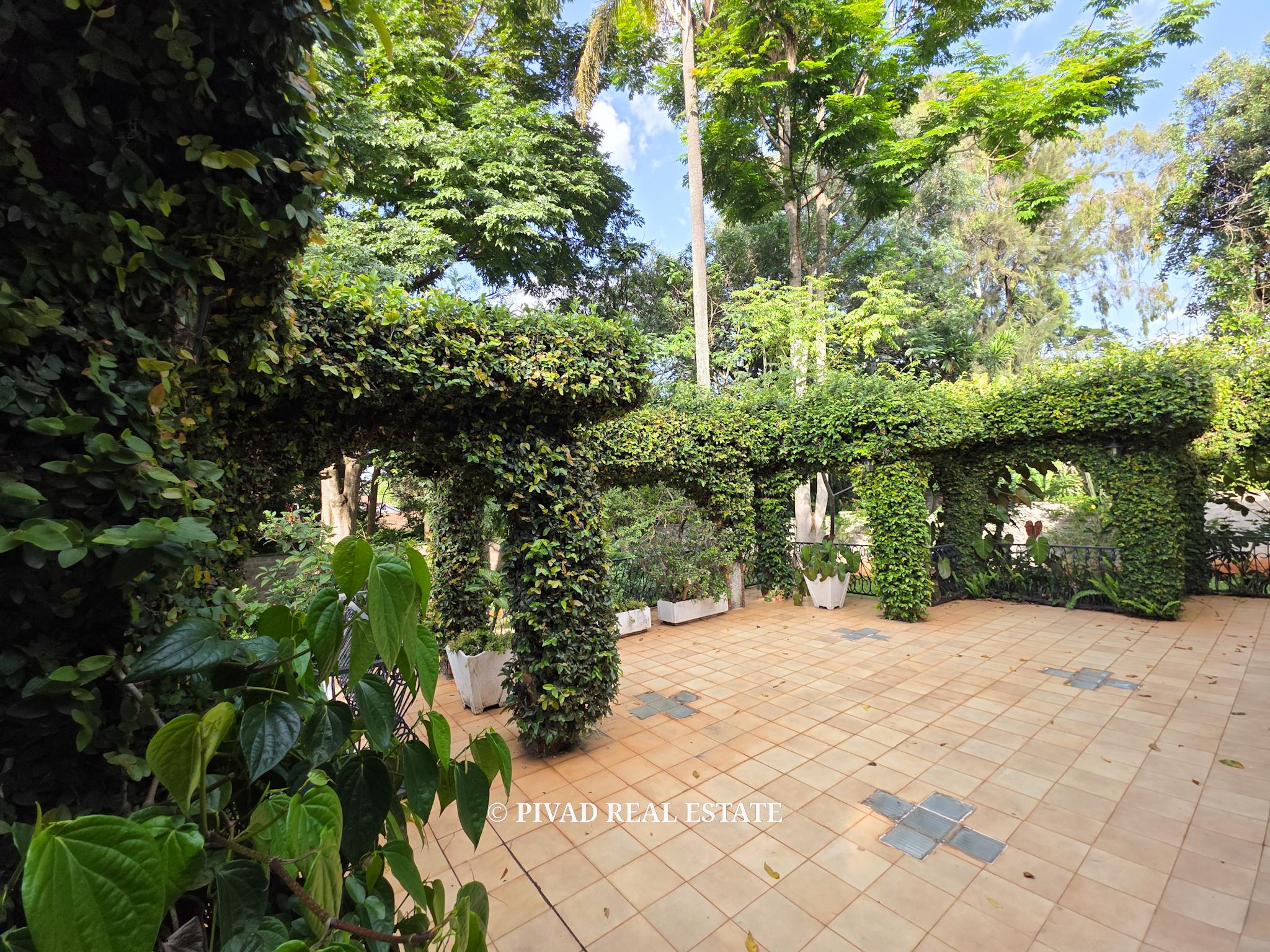 5 Bedroom House Available For Rent in Old Muthaiga