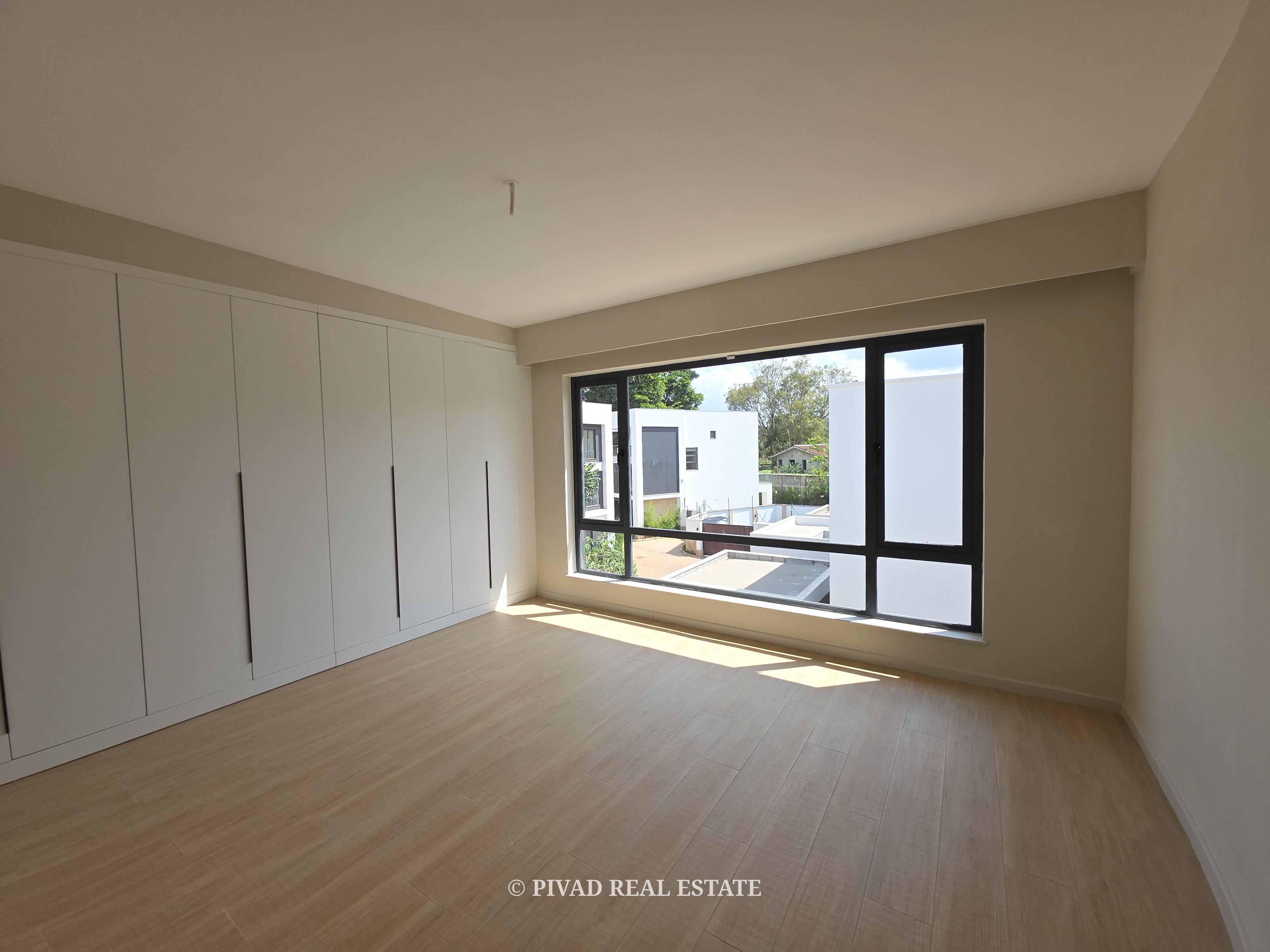 Modern 5 Bedroom house for rent in kyuna