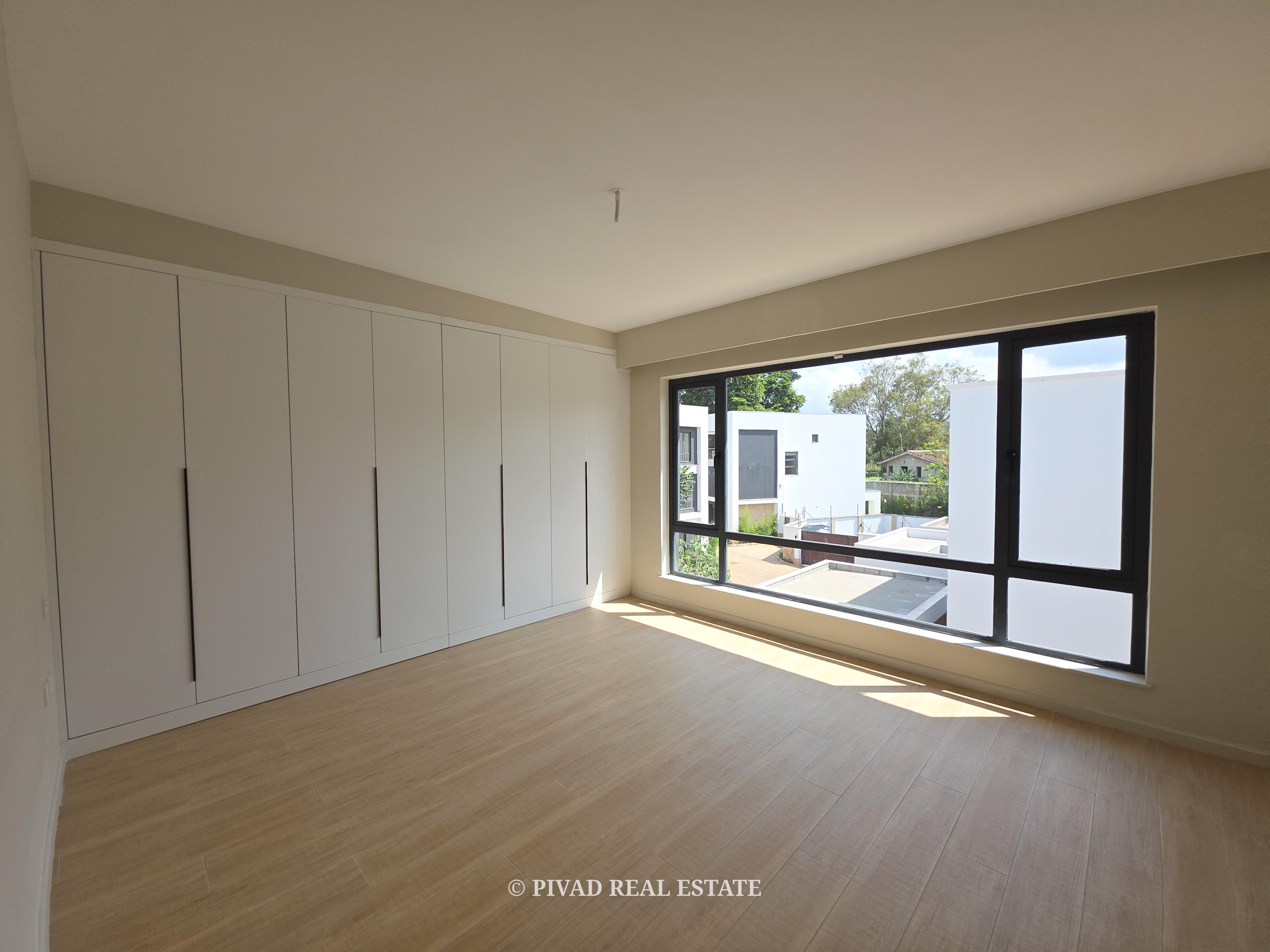 Modern 5 Bedroom house for rent in kyuna