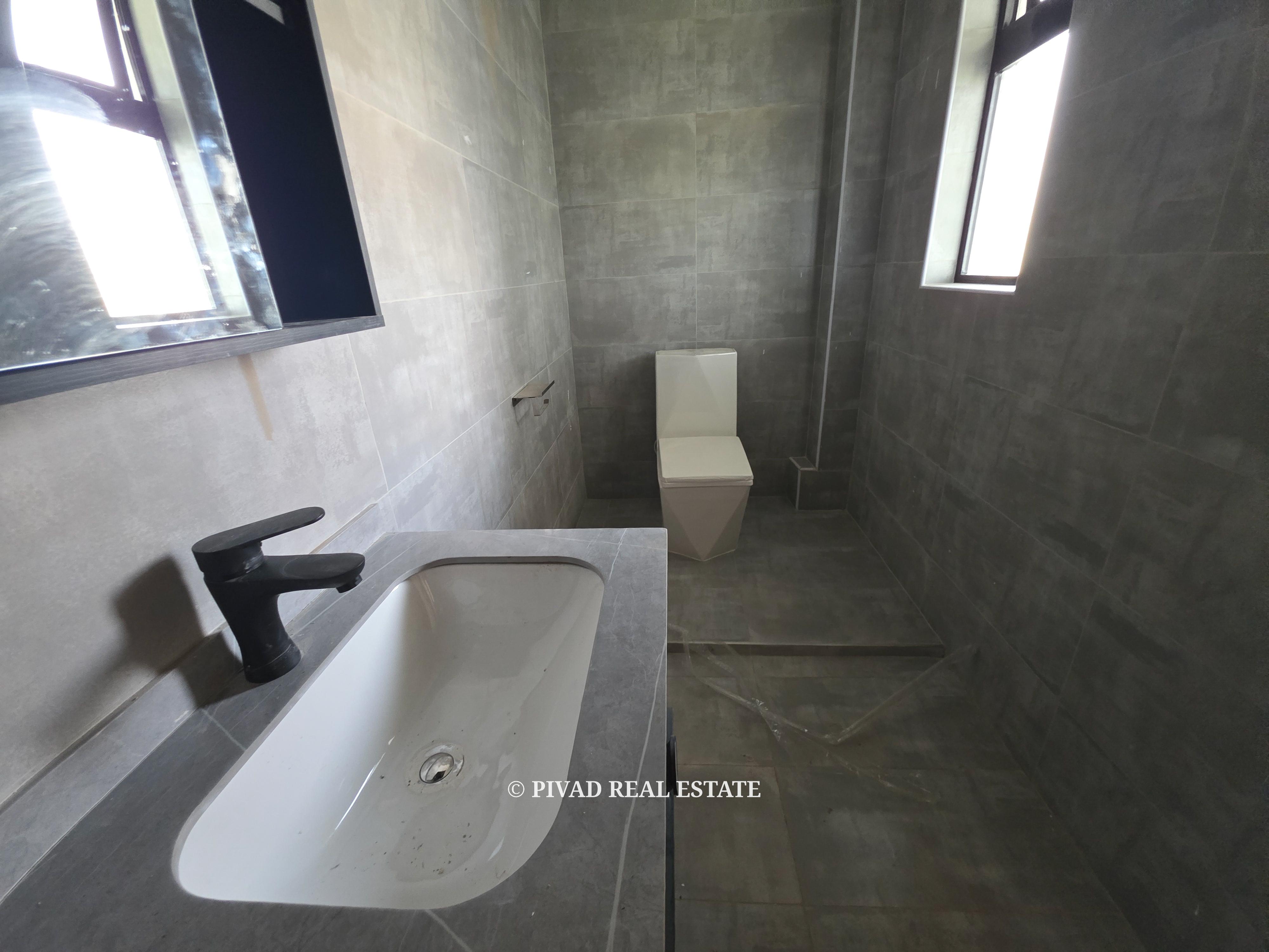 Newly built 5 bedroom house available for Sale in Runda