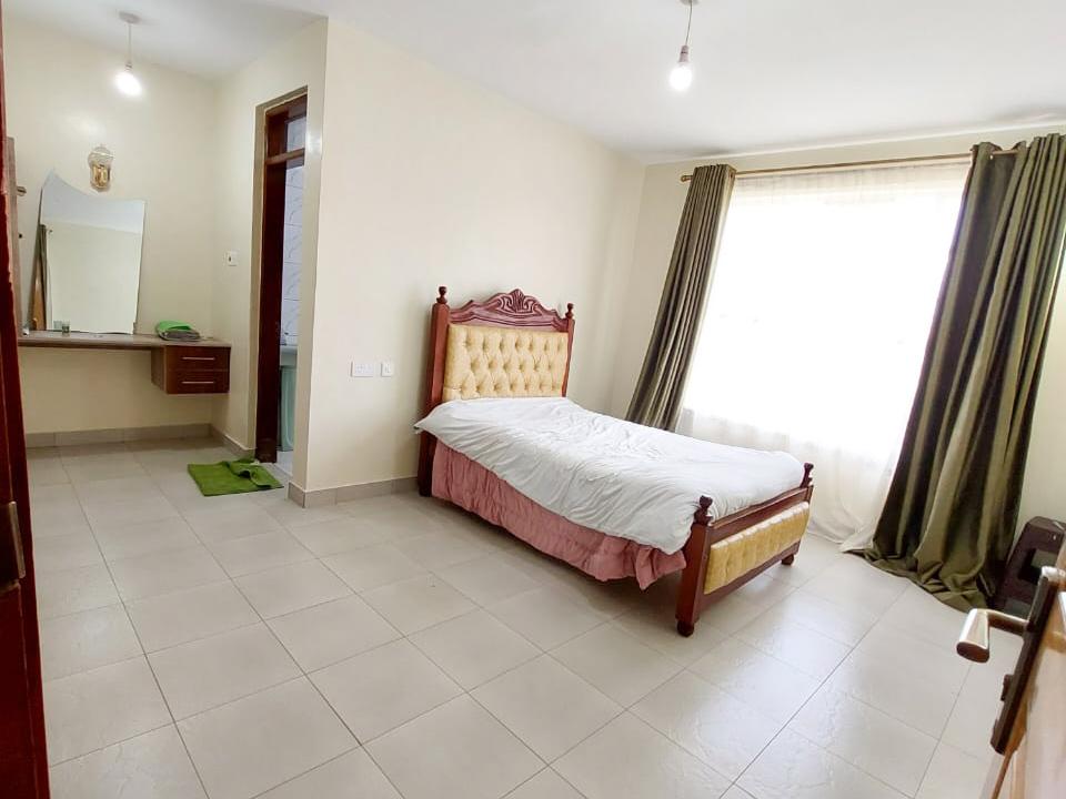 6 bedroom House Available for Sale in Kitisuru estate