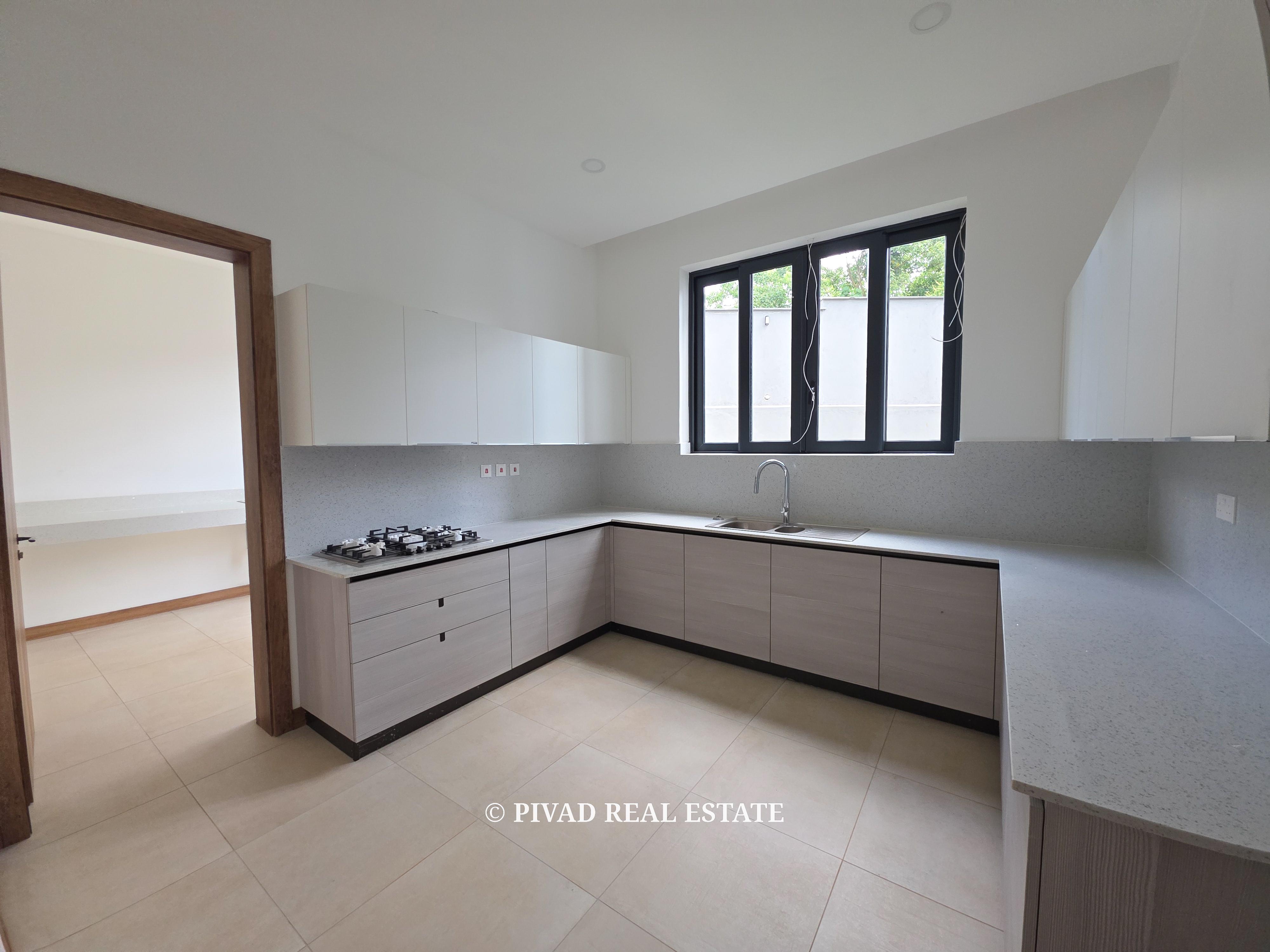Modern Newly Built 5 Bedroom House for Sale in Nyari