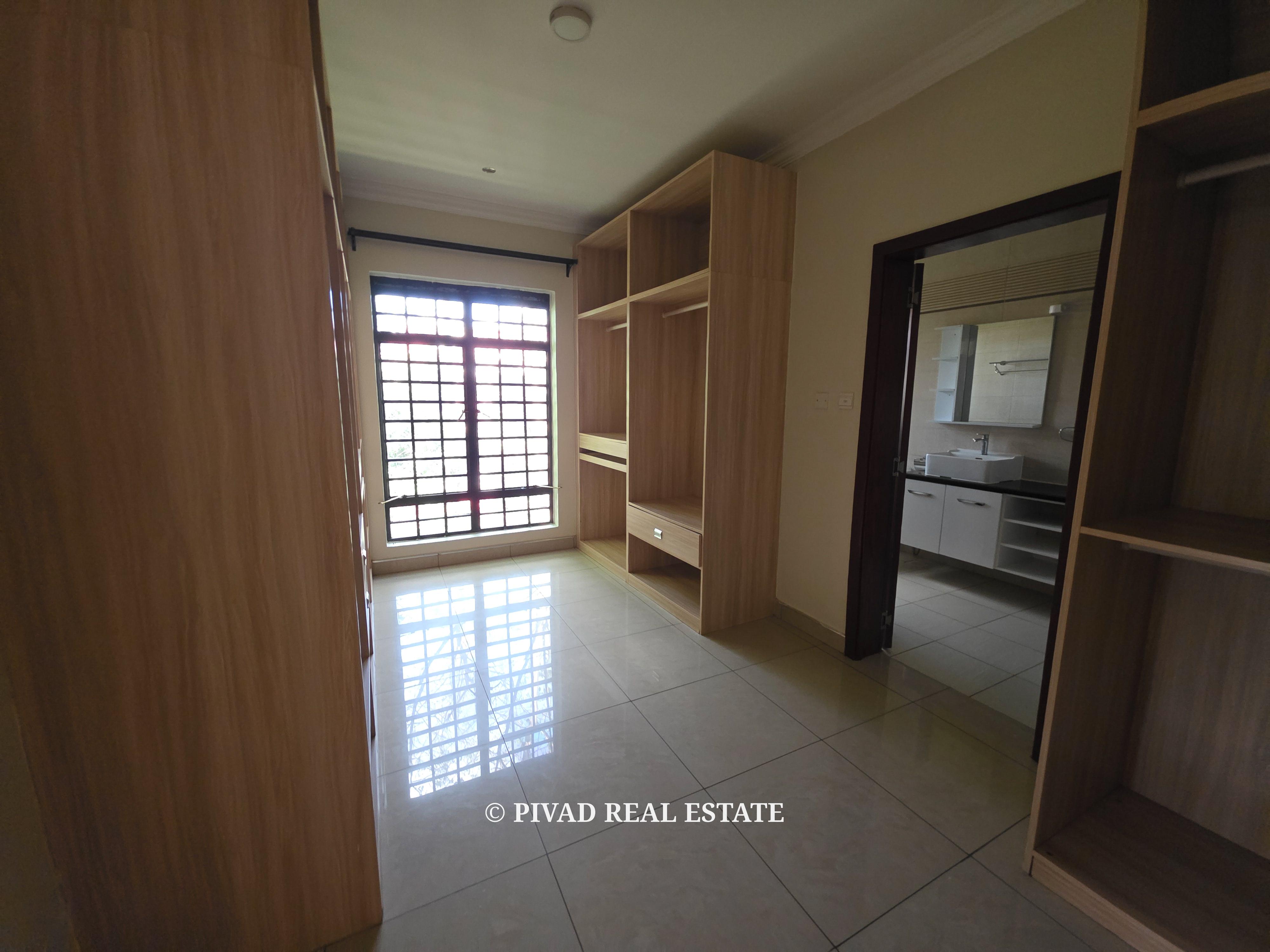 4 Bedroom House Available for Sale - New Runda