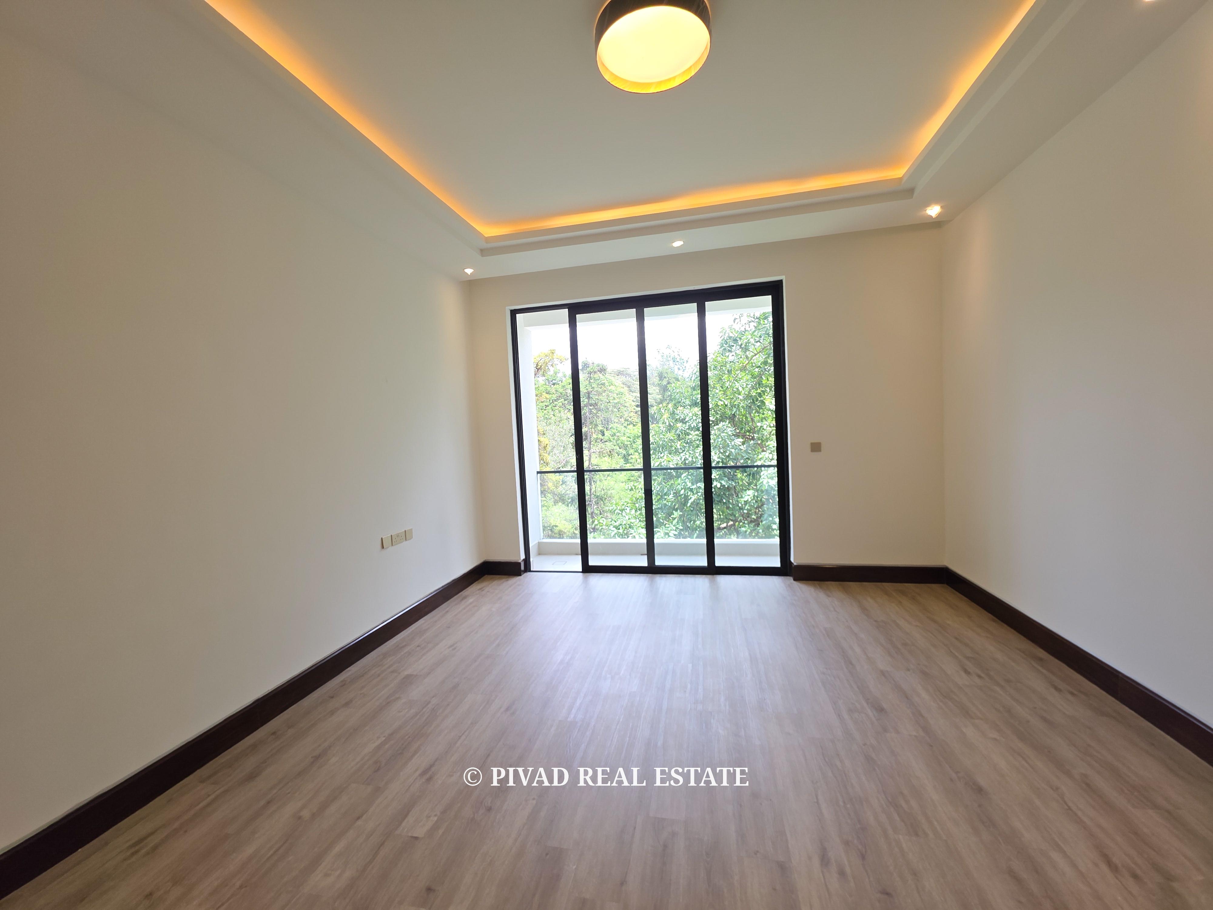 5 Bedroom House with a Dsq For 2 Available For Sale - Old Kitisuru
