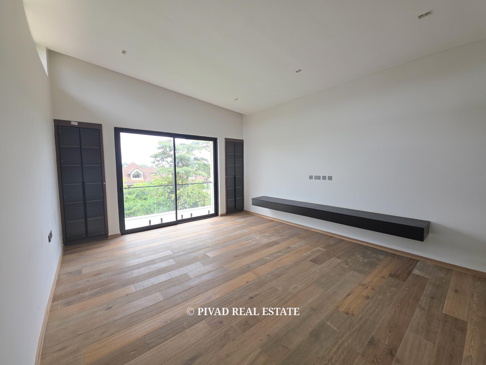 5 Bedroom House Available For Rent in Runda