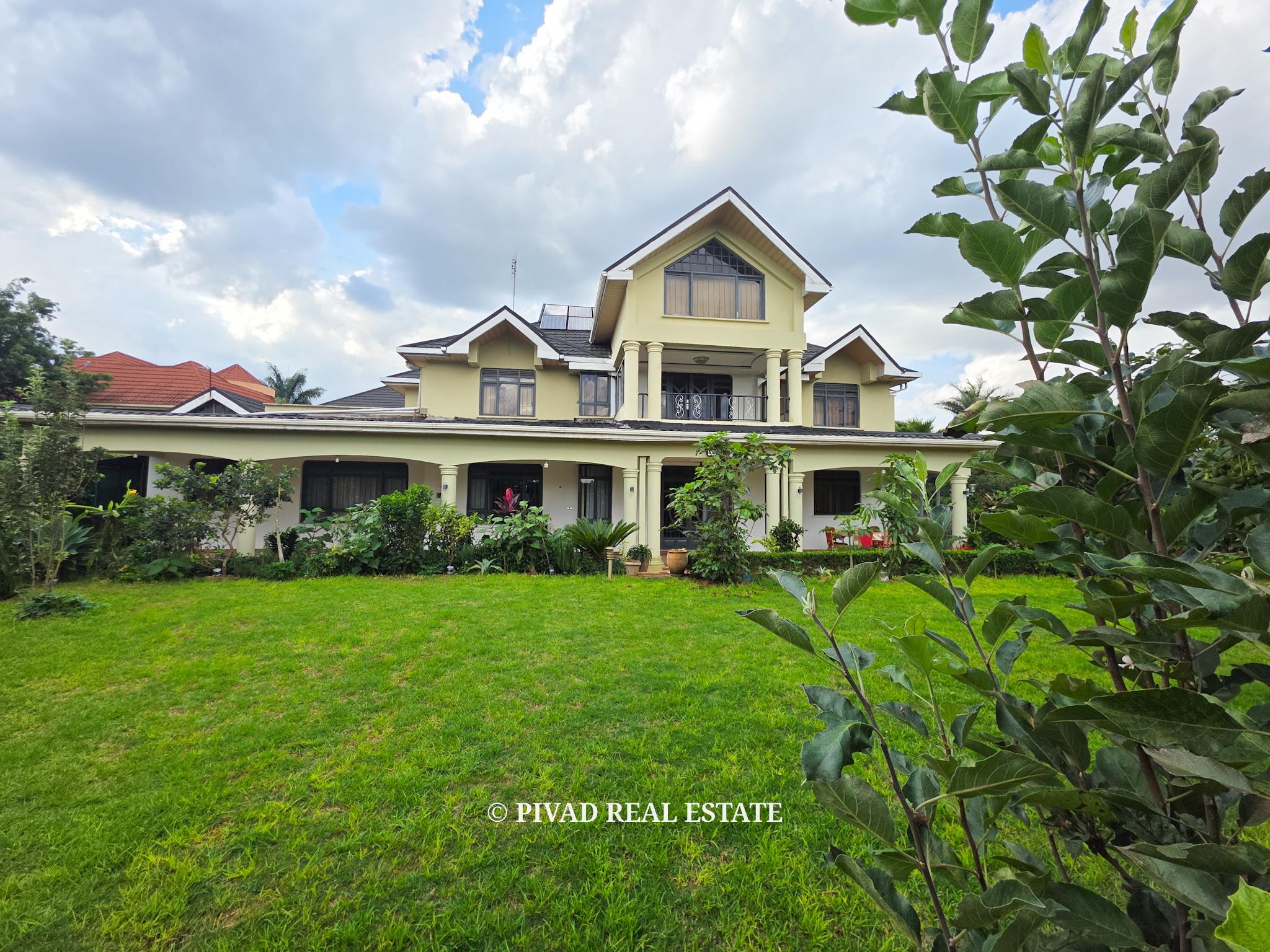 5 Bedroom House Available For Sale in Muthaiga North - 0.5 Acre