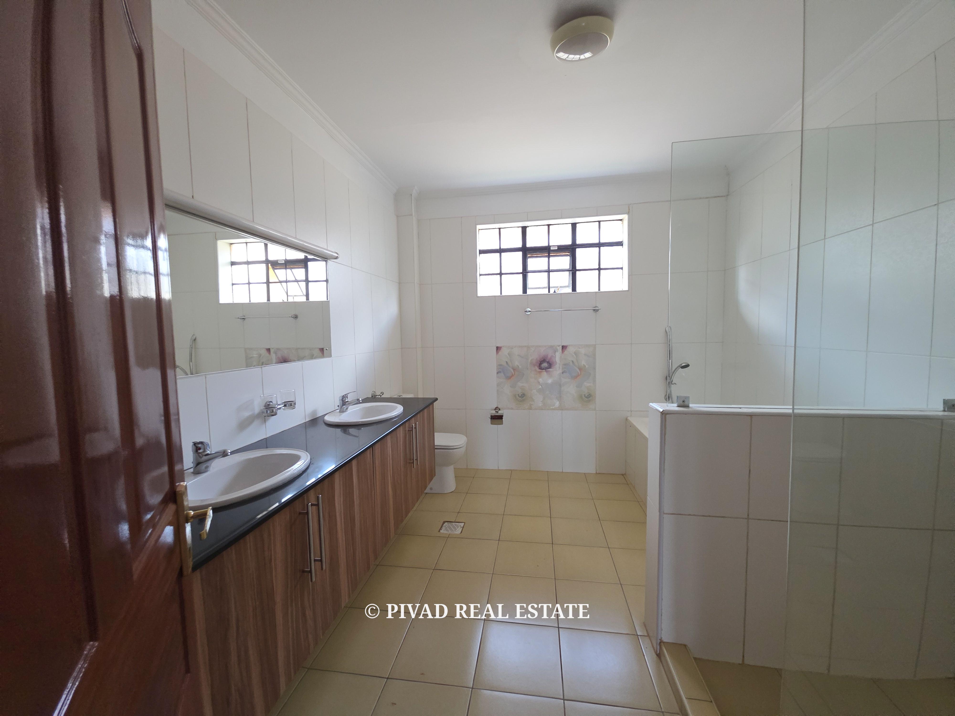 5 Bedroom House Available For Rent in New Kitisuru.