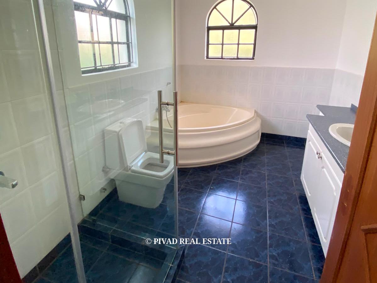 4 Bedroom House For Rent in Nyari Central