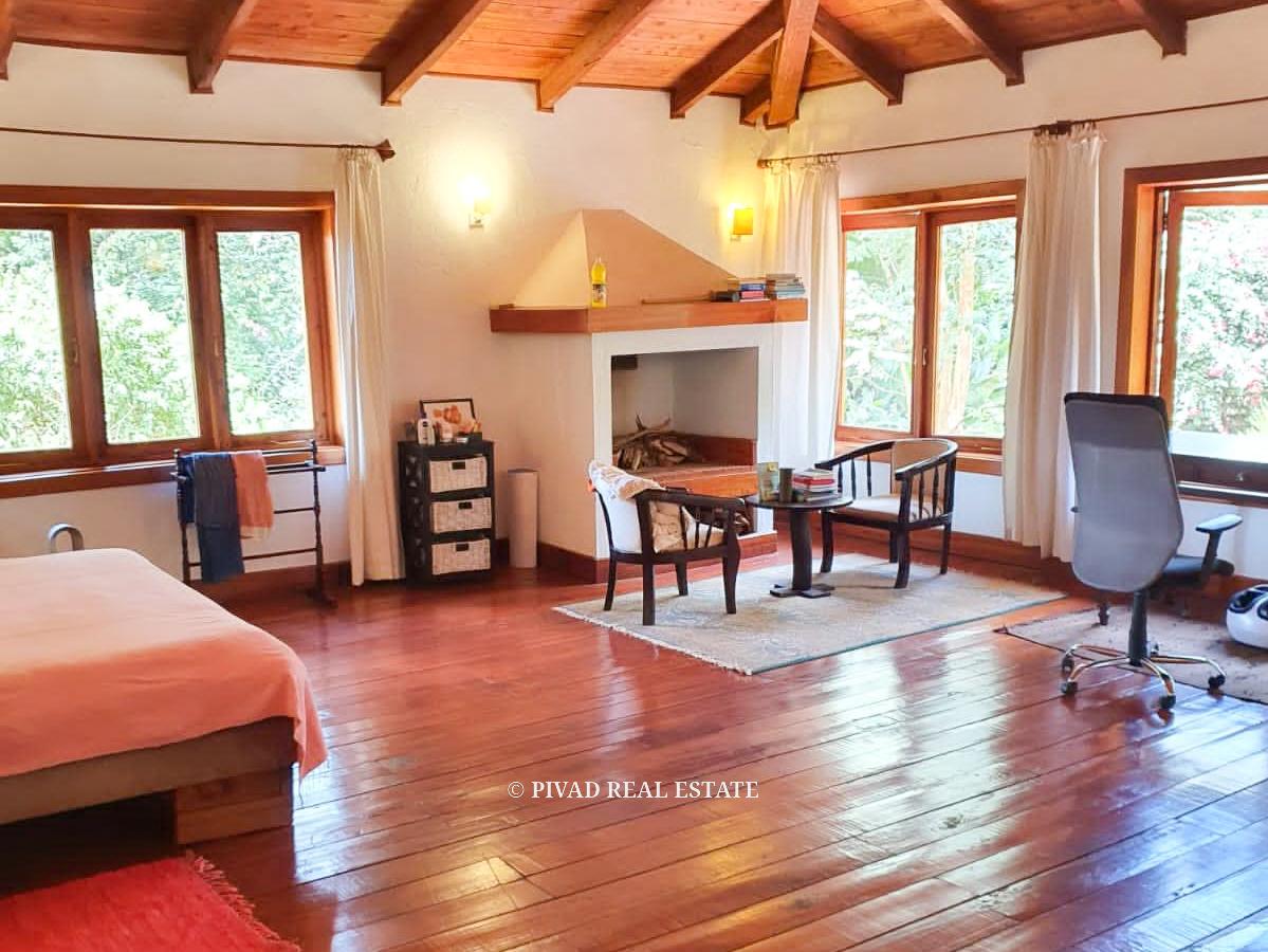 4 Bedroom House Available For Rent in Rosslyn Estate