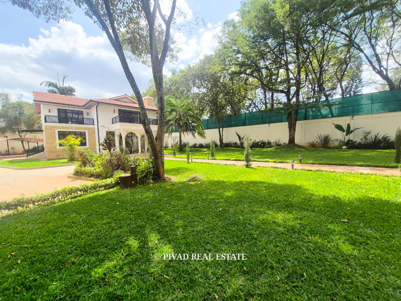 5 Bedroom House For Sale in Runda