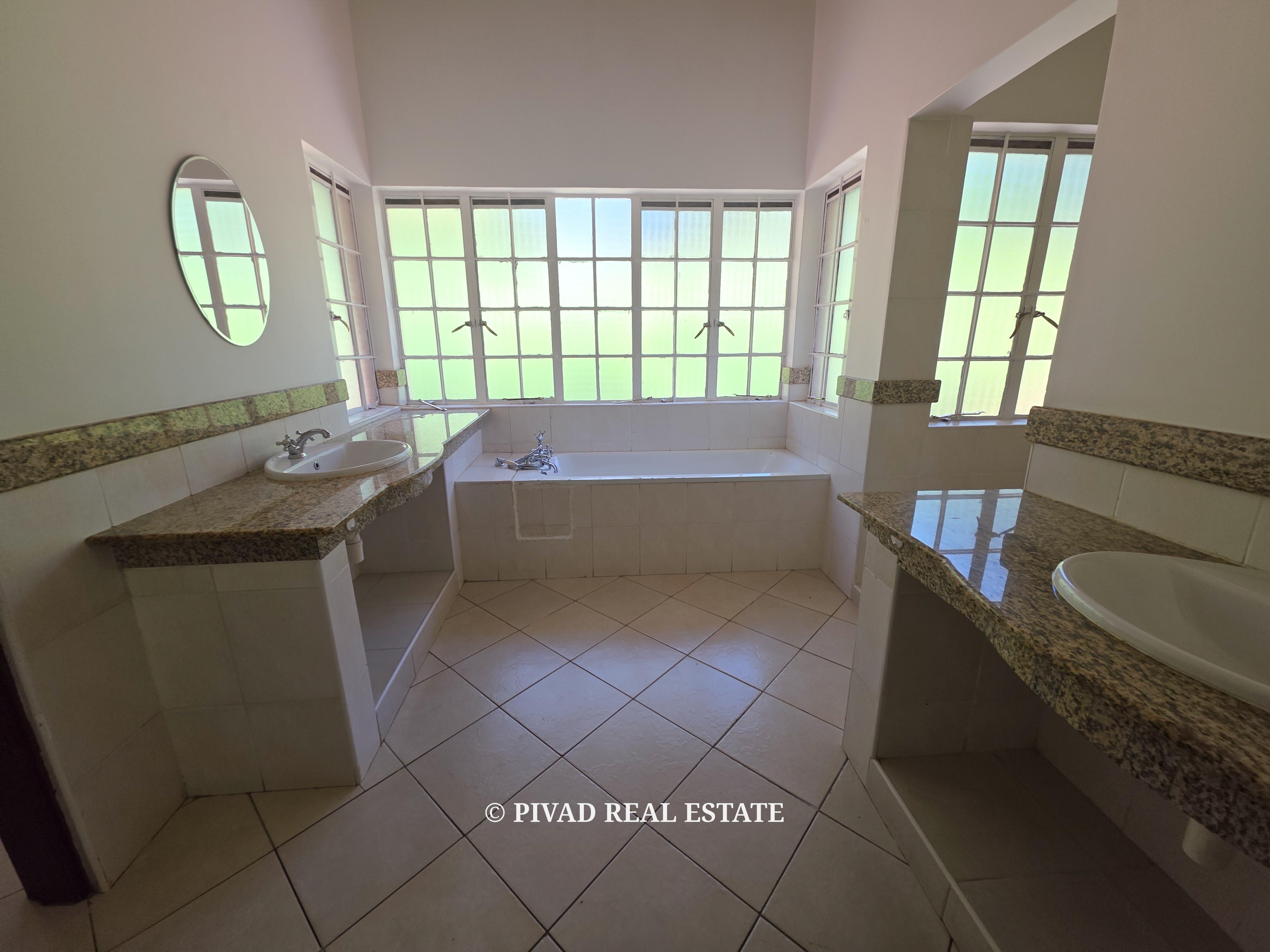 5 Bedroom House Available For Rent in Rosslyn Estate