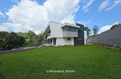5 Bedroom House for Sale in Nyari