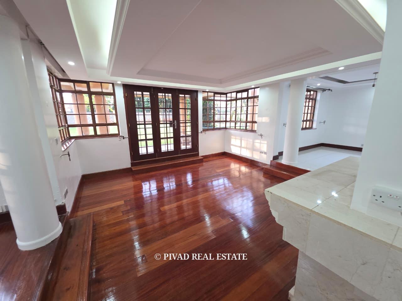 6 Bedroom House Available For Sale in Runda