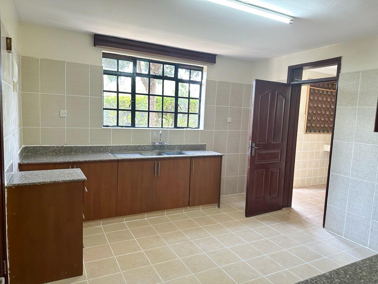 Four Bedroom House Available for sale in Fourways estate