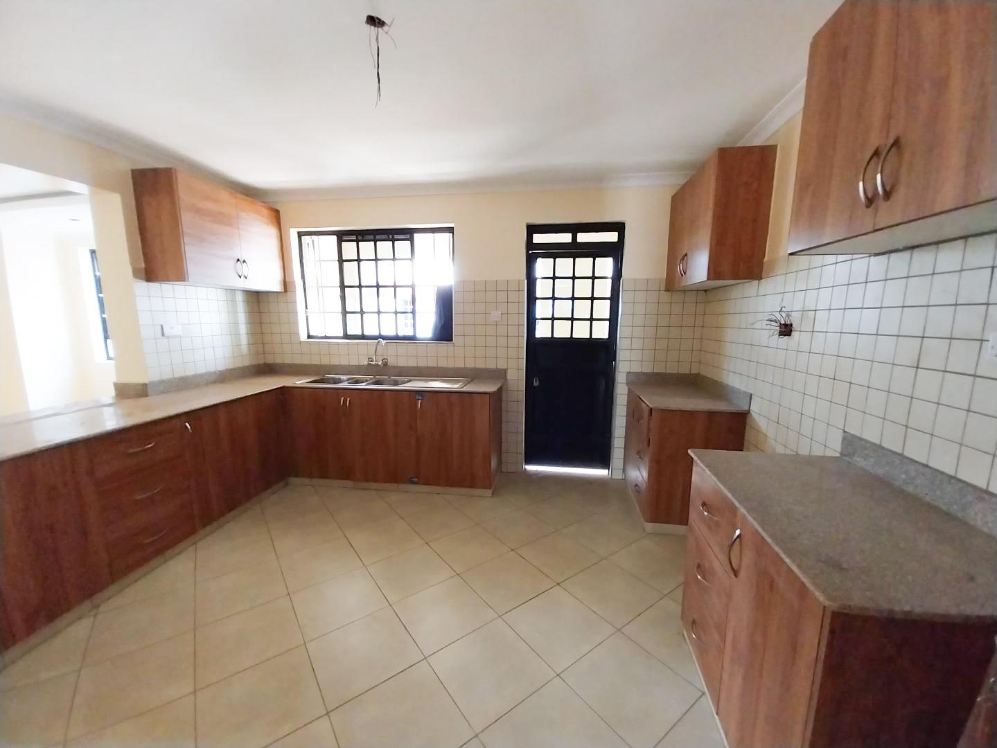 5 Bedroom house available for Rent in Garden estate