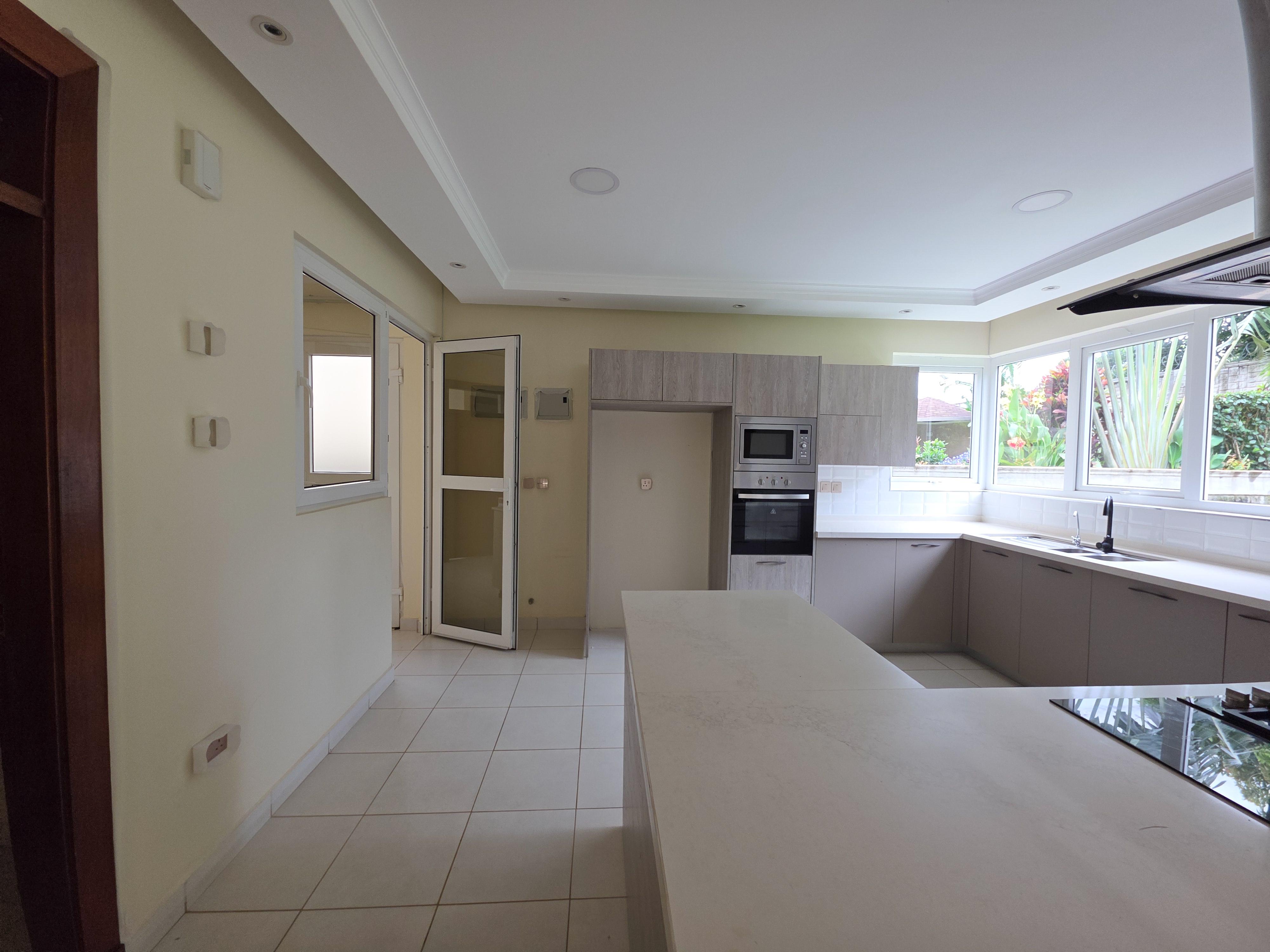 Modern and Newly built 4 Bedroom townhouses available for Sale