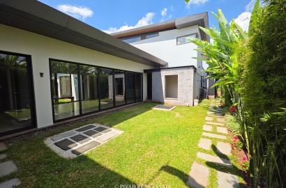 Newly Built 3 Bedroom Bungalow available for Rent