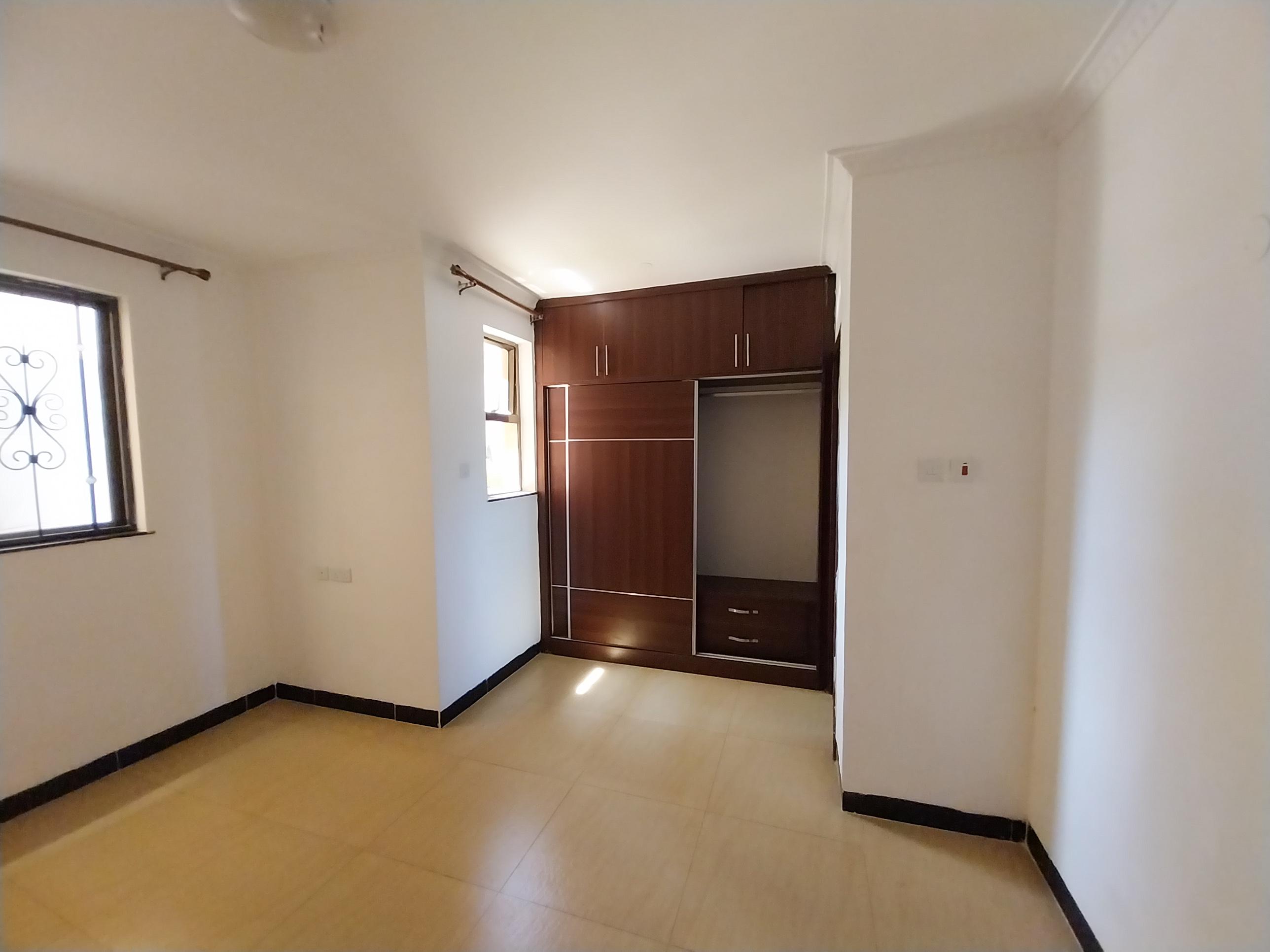 5 Bedroom townhouse Available for Rent in Lavington