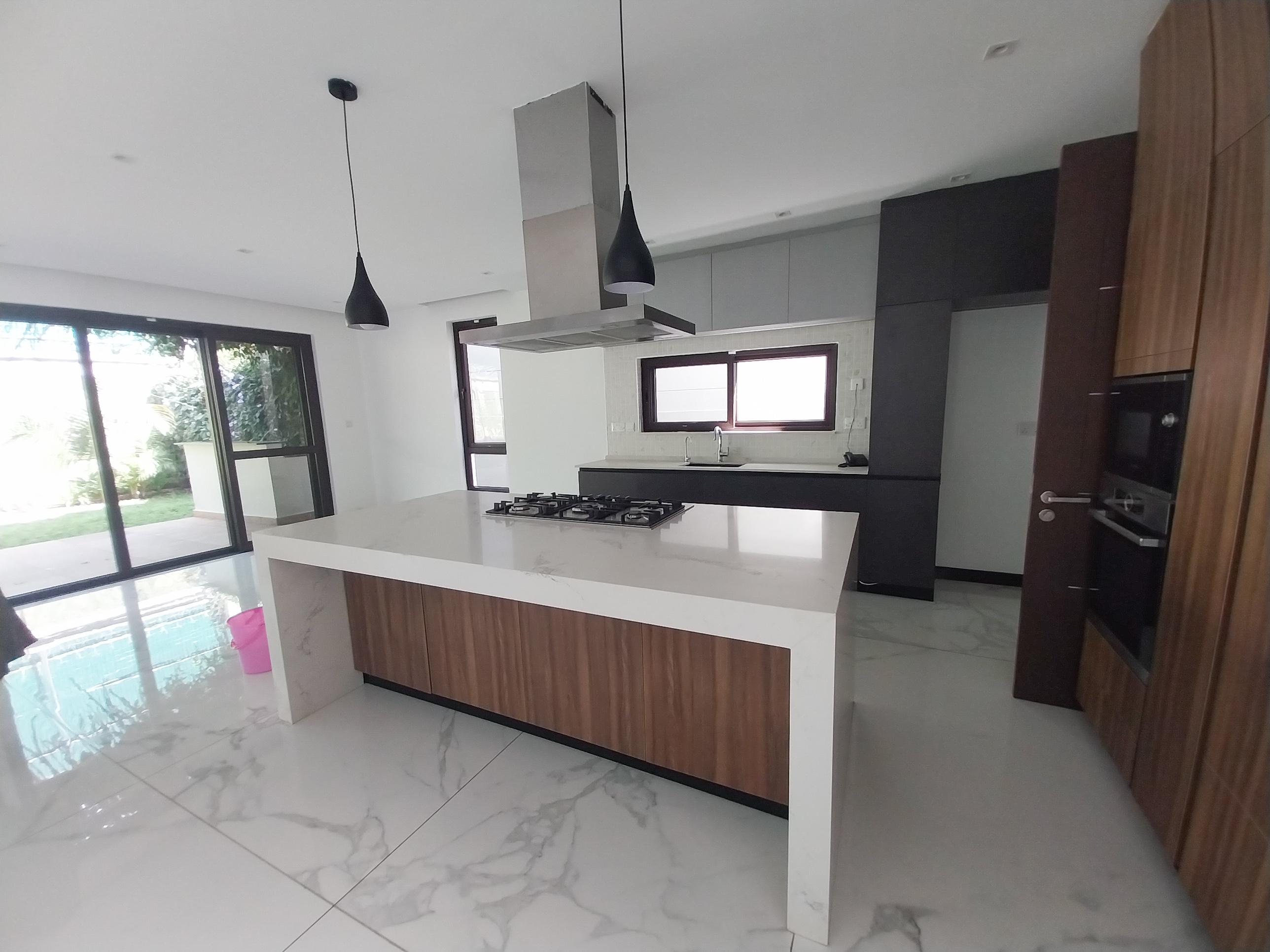 4 bedroom townhouse Available for Sale along Peponi Road, Westland