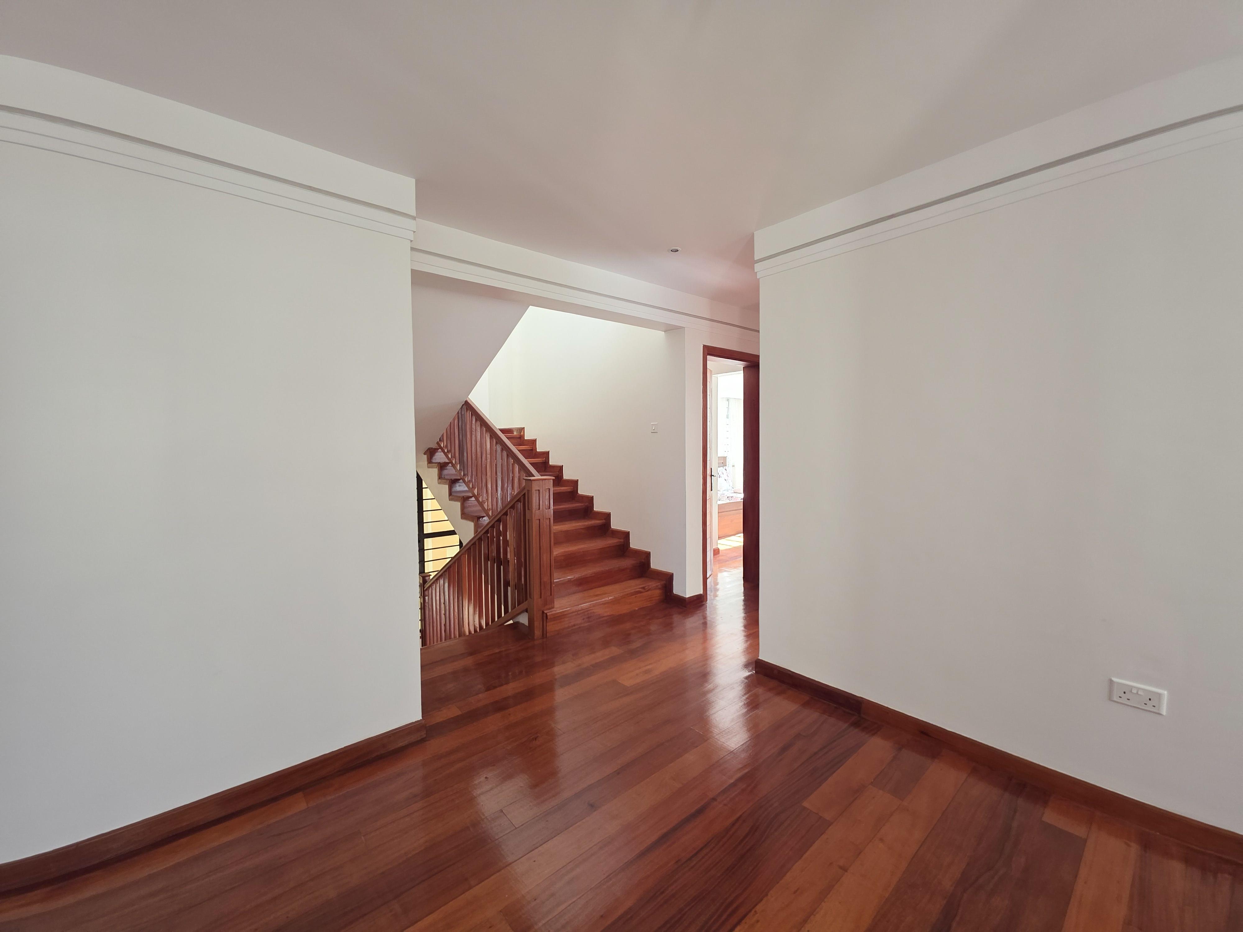 Modern 4 Bedroom townhouse Available for Sale in Littlemore Estate, Membley