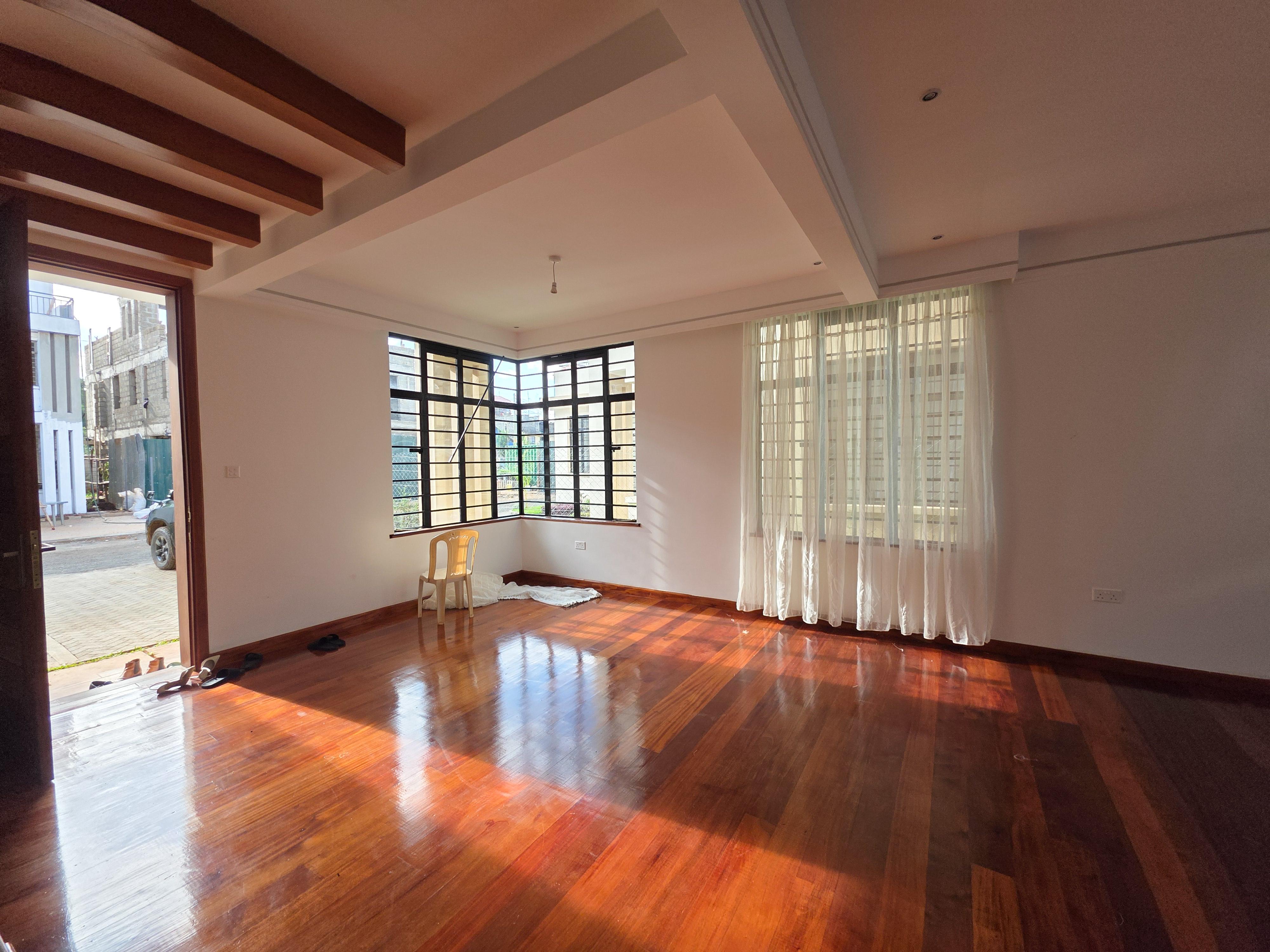 Modern 4 Bedroom townhouse Available for Sale in Littlemore Estate, Membley