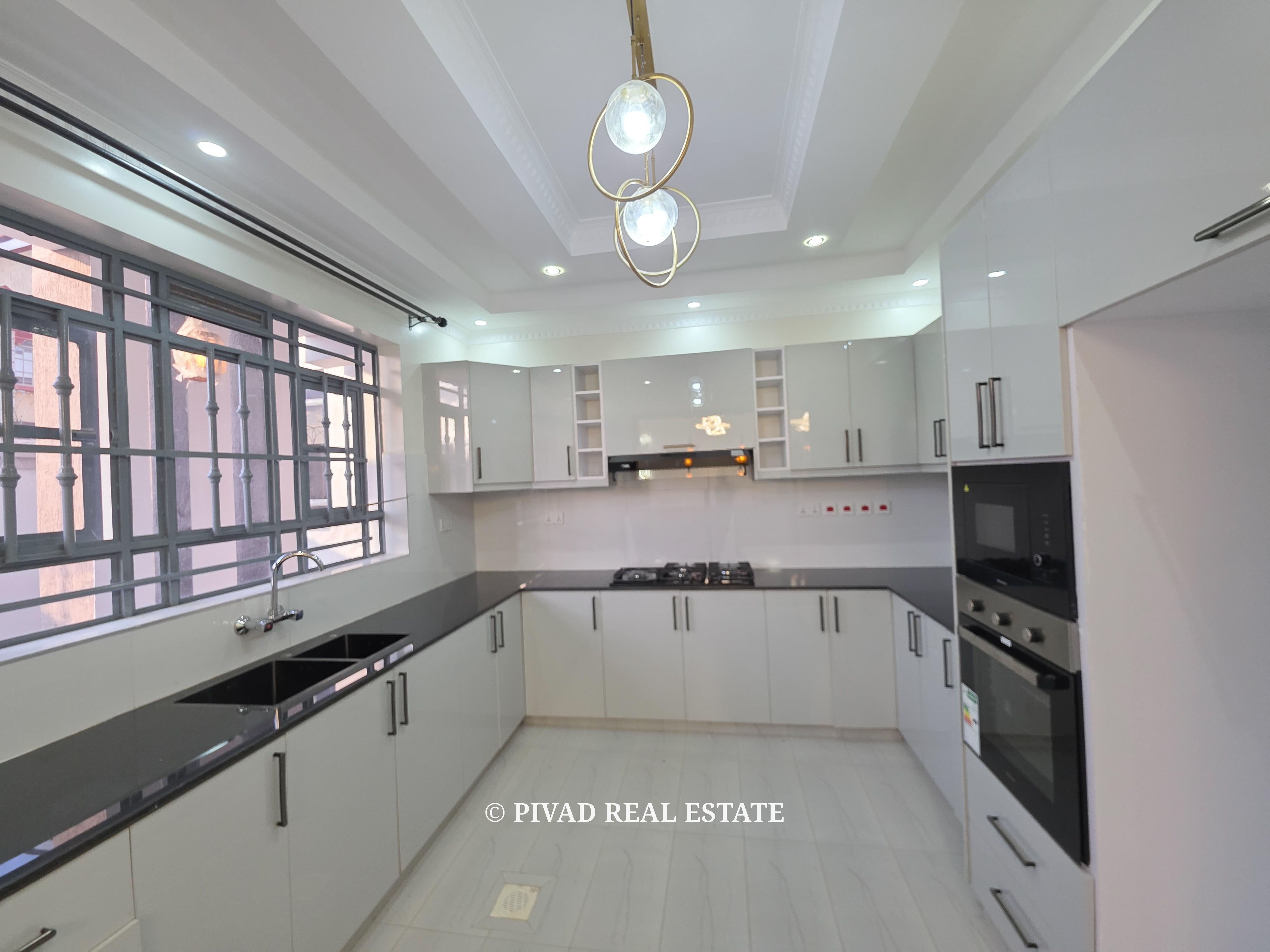 Newly built and modern 5 Bedroom Houses available for Sale in Ruiru