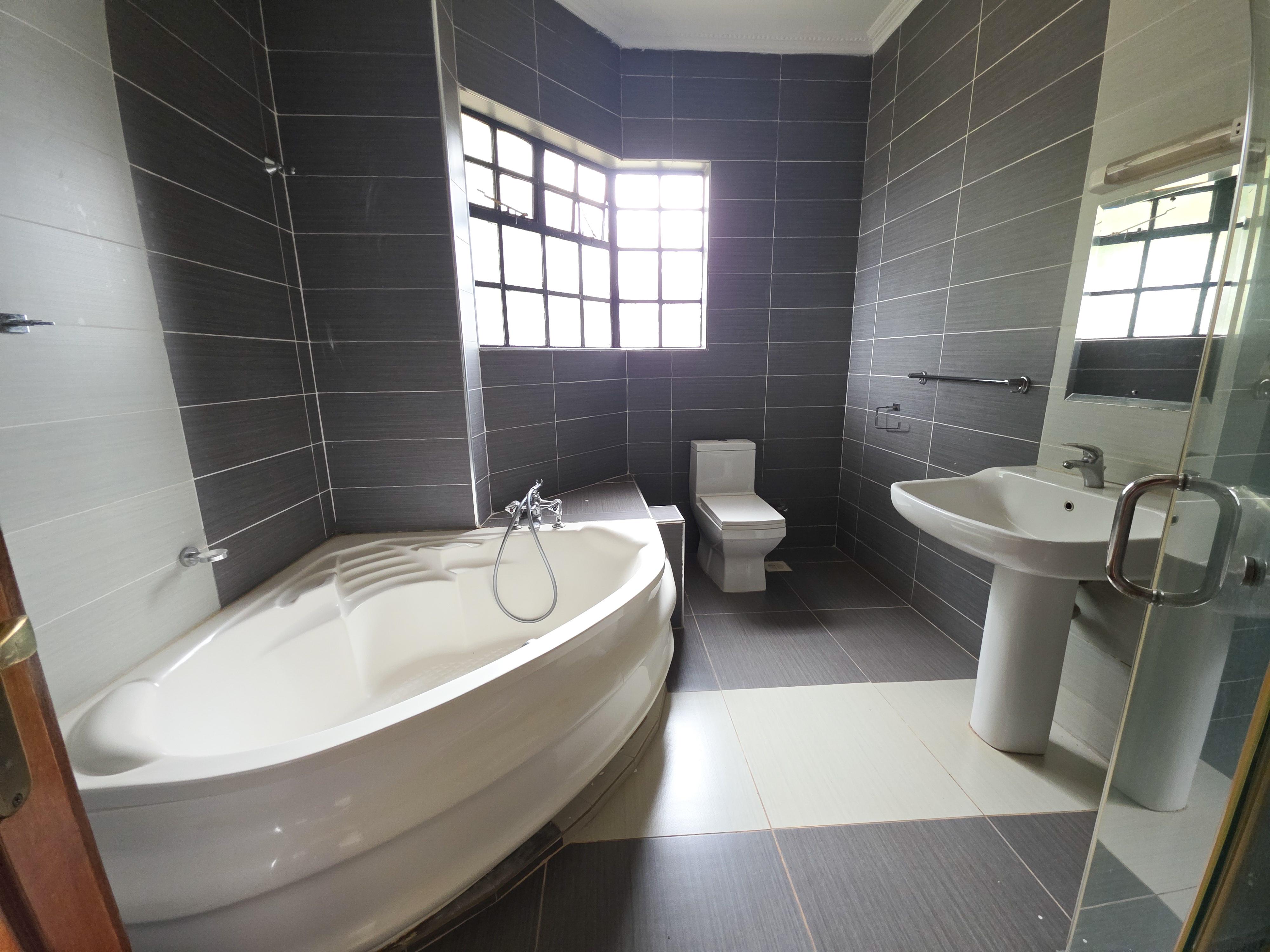 4 bedroom townhouse available for Rent in Kiambu Road