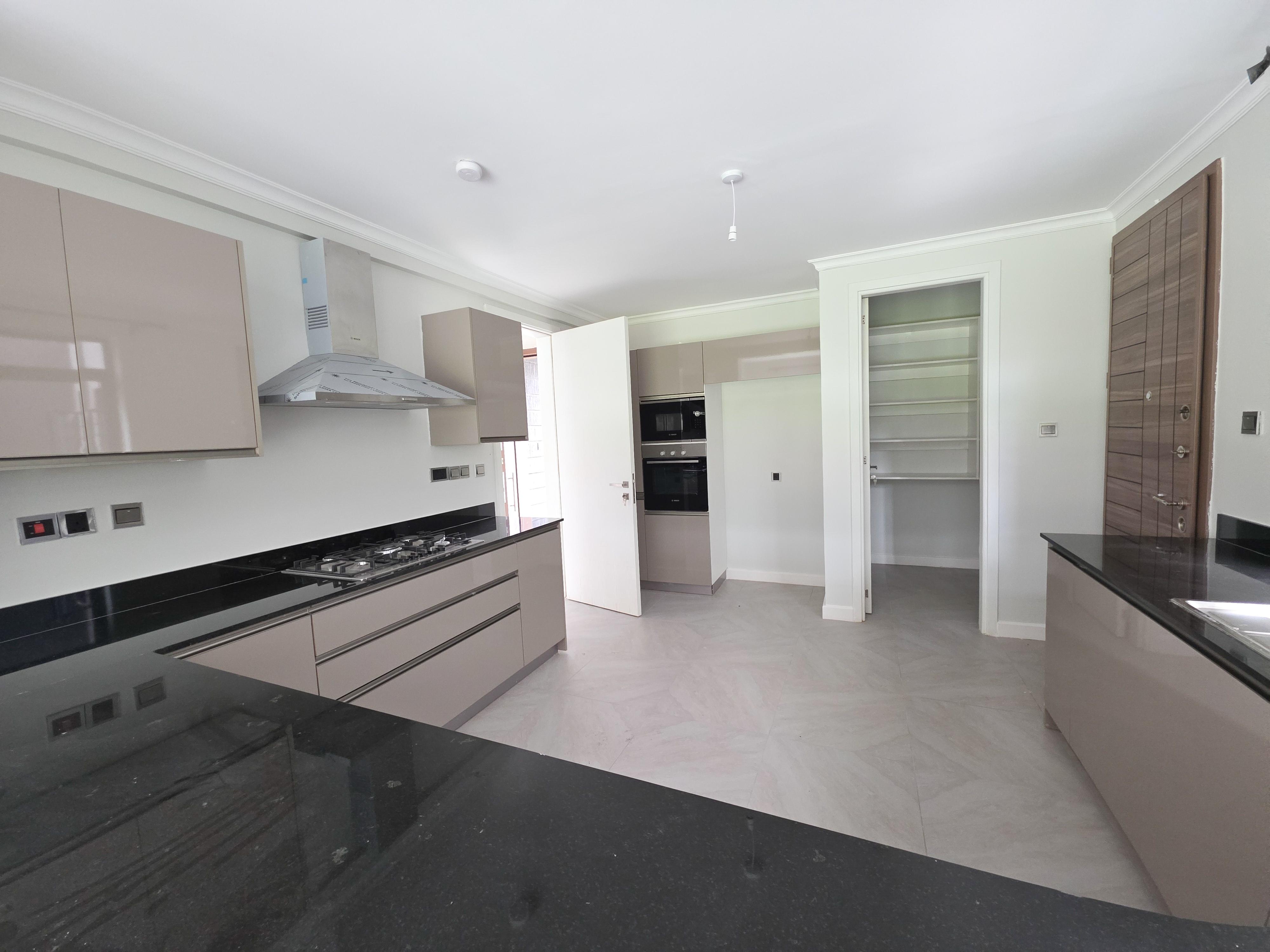 Newly Built 4 bedroom Townhouse available for rent in Fivestar Paradise, Runda