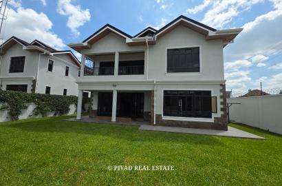 5 Bedroom Hose For Rent at Runda Paradise