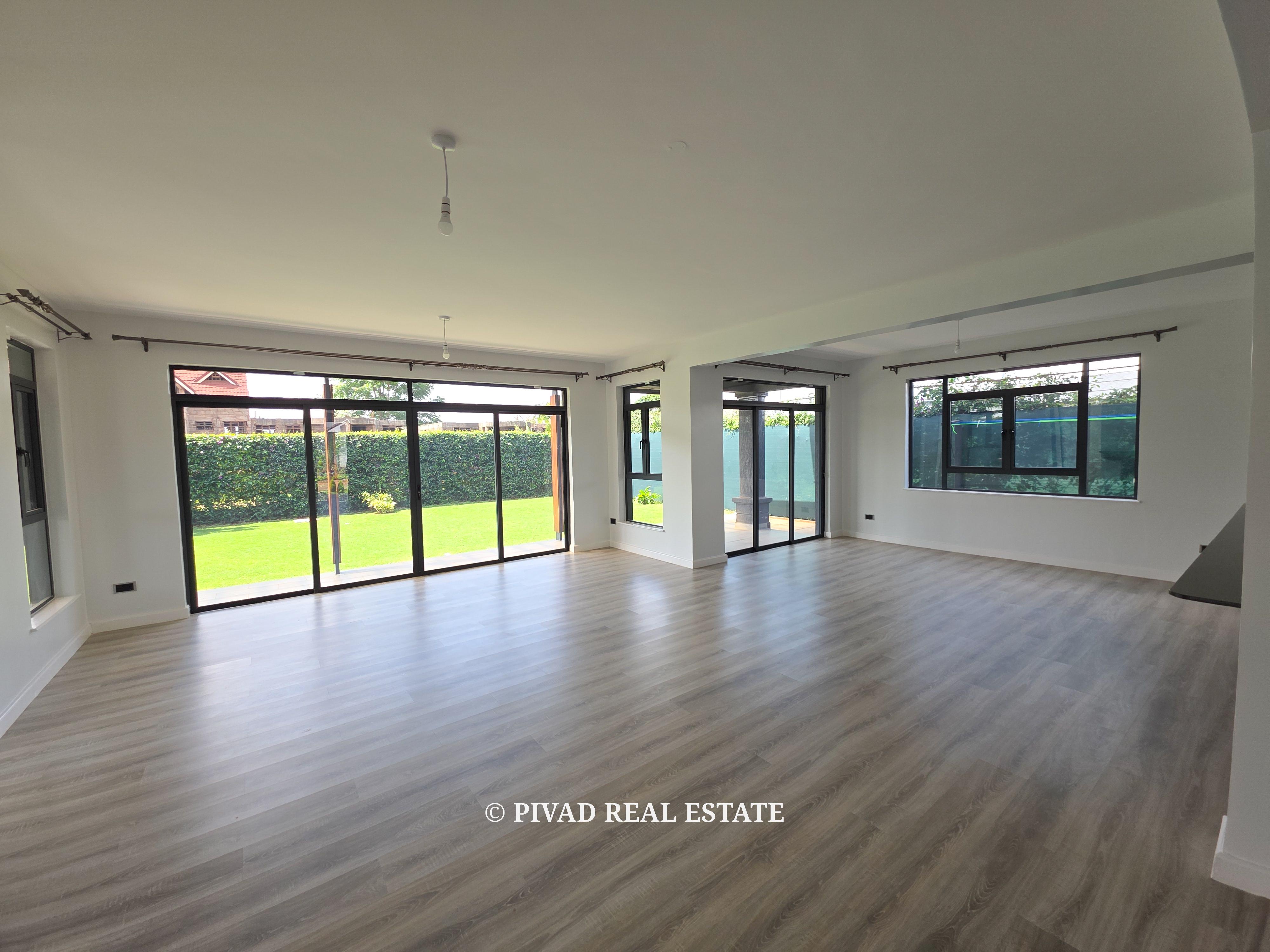 5 Bedroom Villa Available For Sale in Five star Paradise Estate