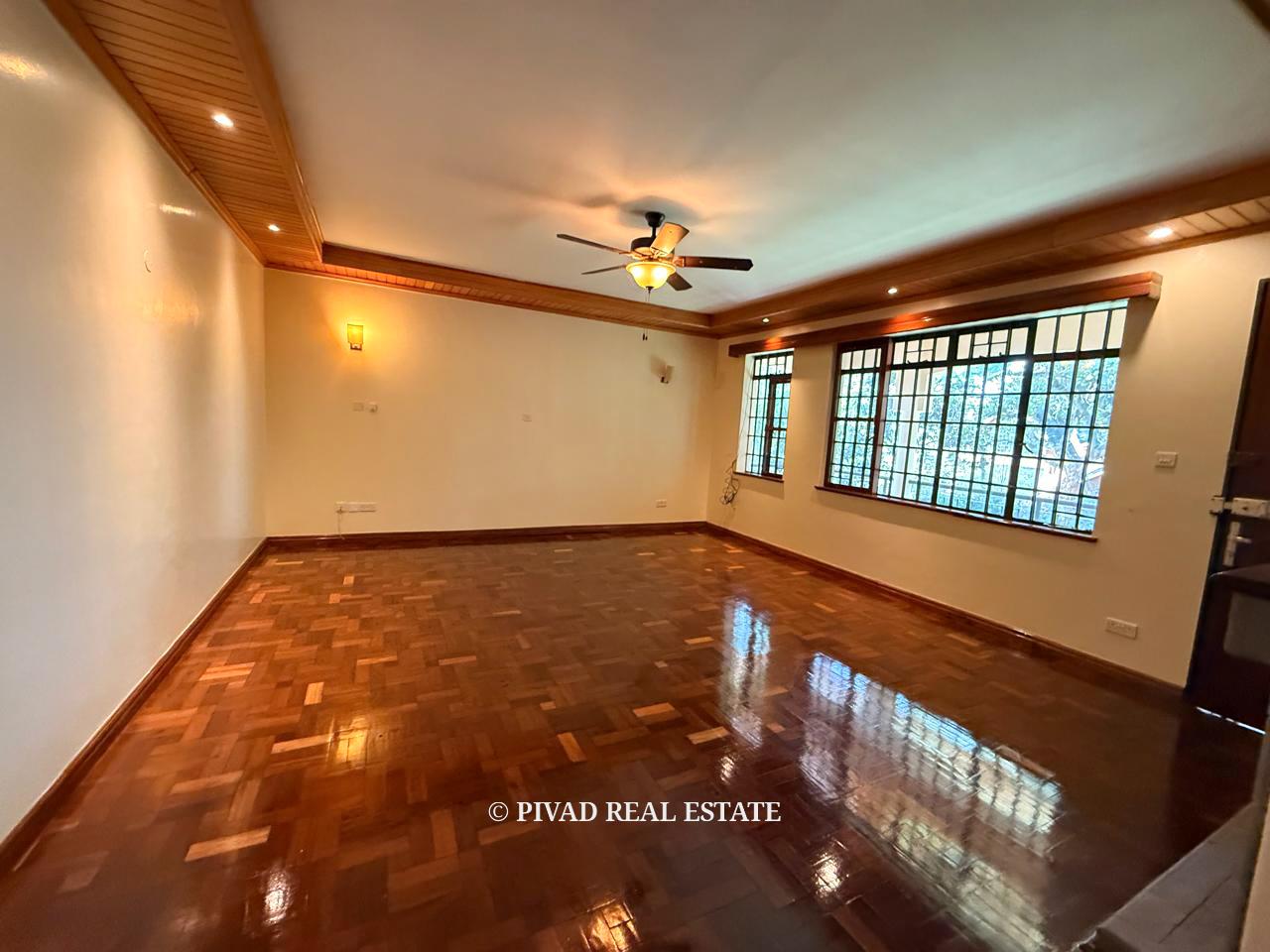 6 Bedroom House Available for Sale in Nyari Estate.