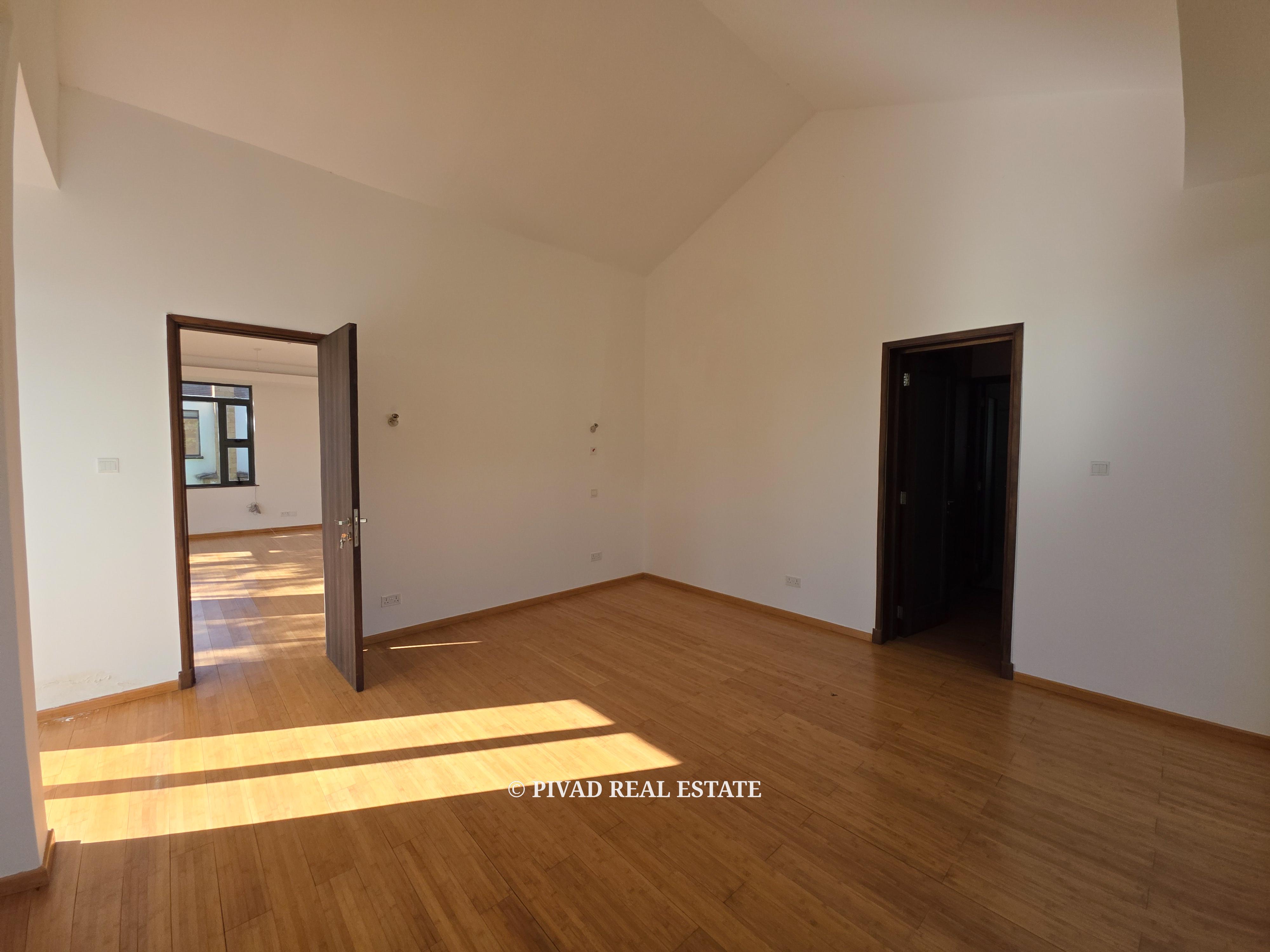4 Bedroom Townhouse Available For Sale in Garden Estate