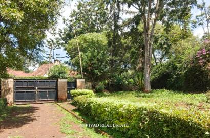 0.61 Acre Land Available For Sale in Old Kitisuru